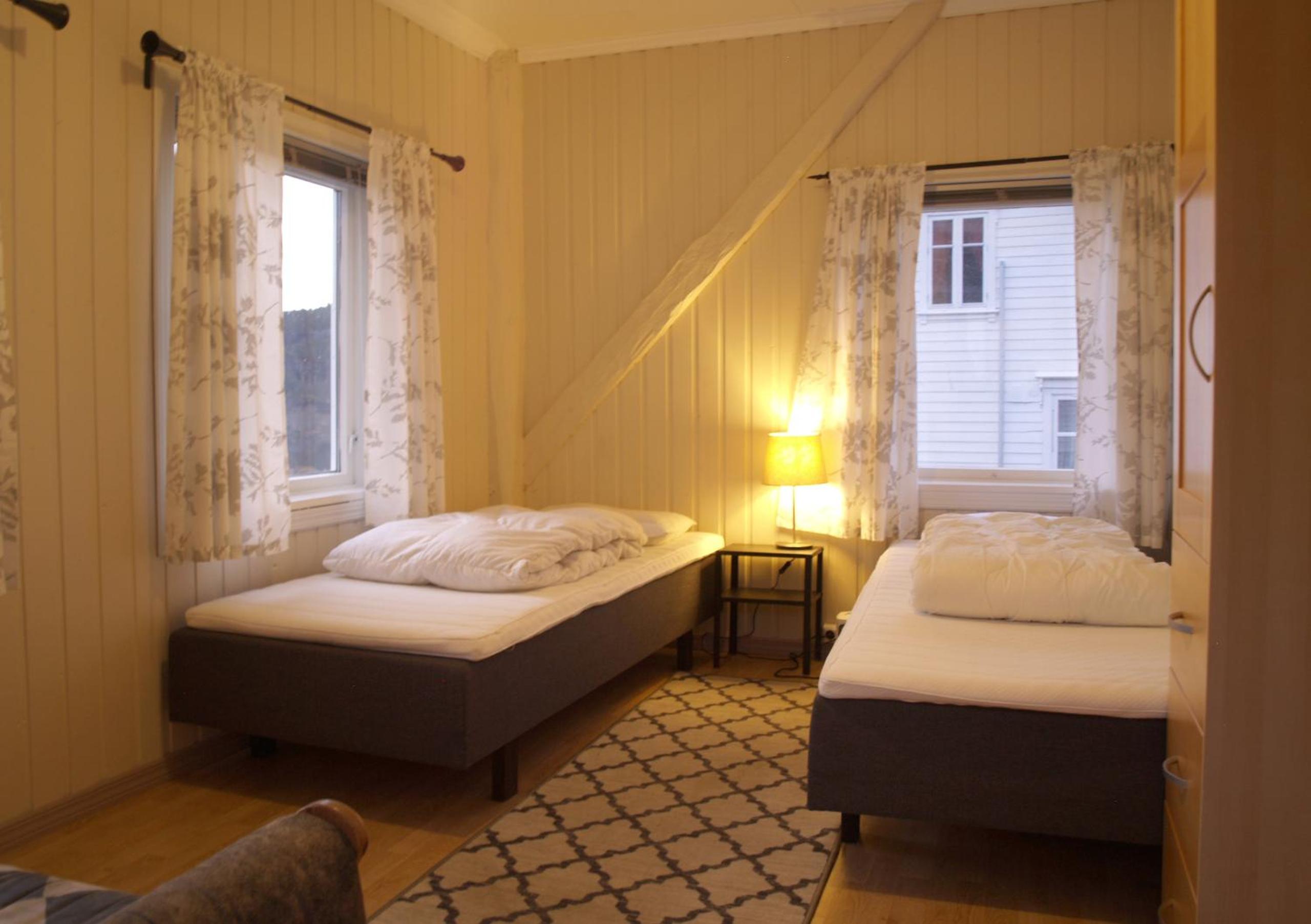 5 bedrooms, large apartment with nice view and nature view 4