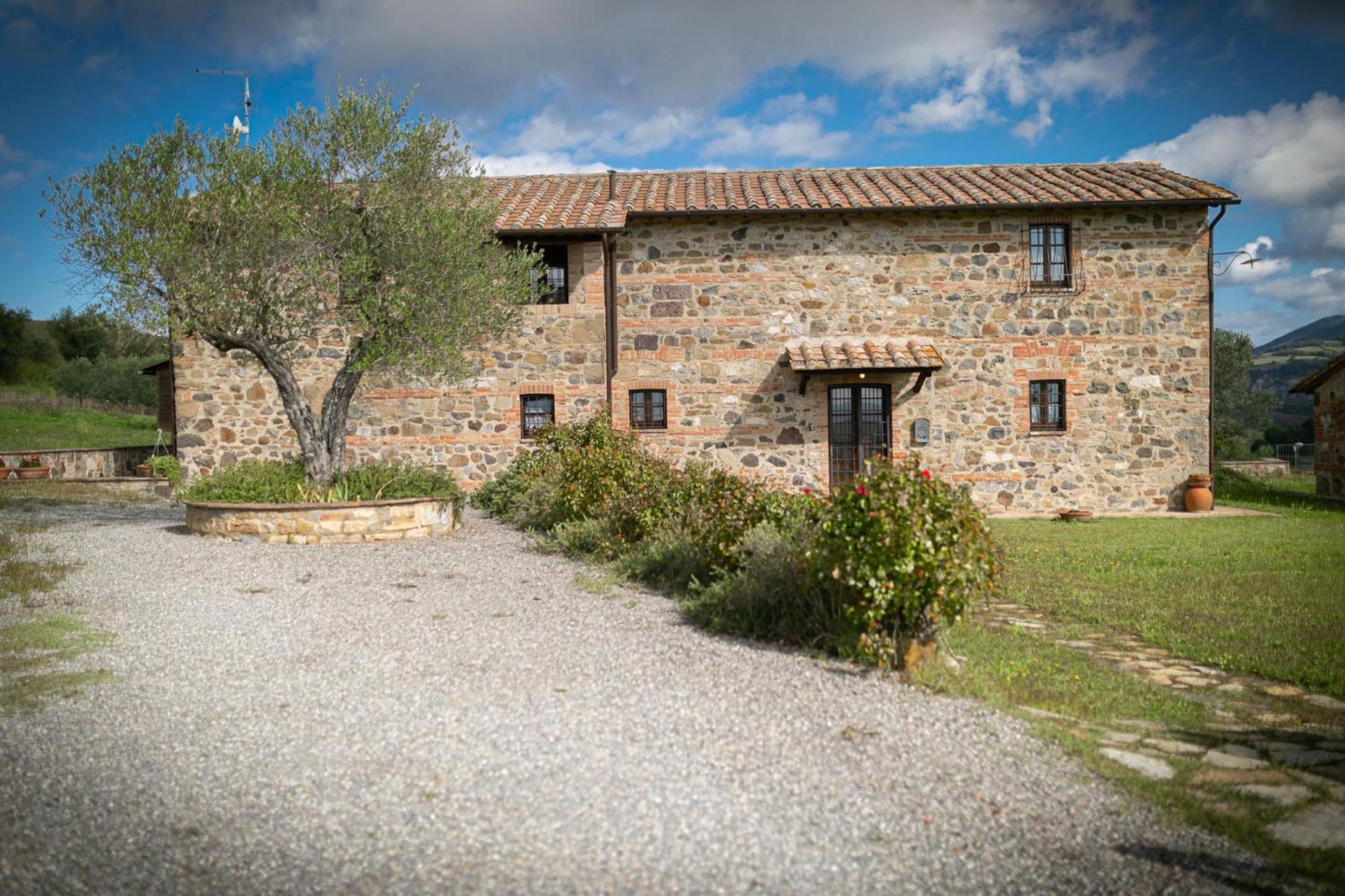 Villa Podere Oliveto view 4