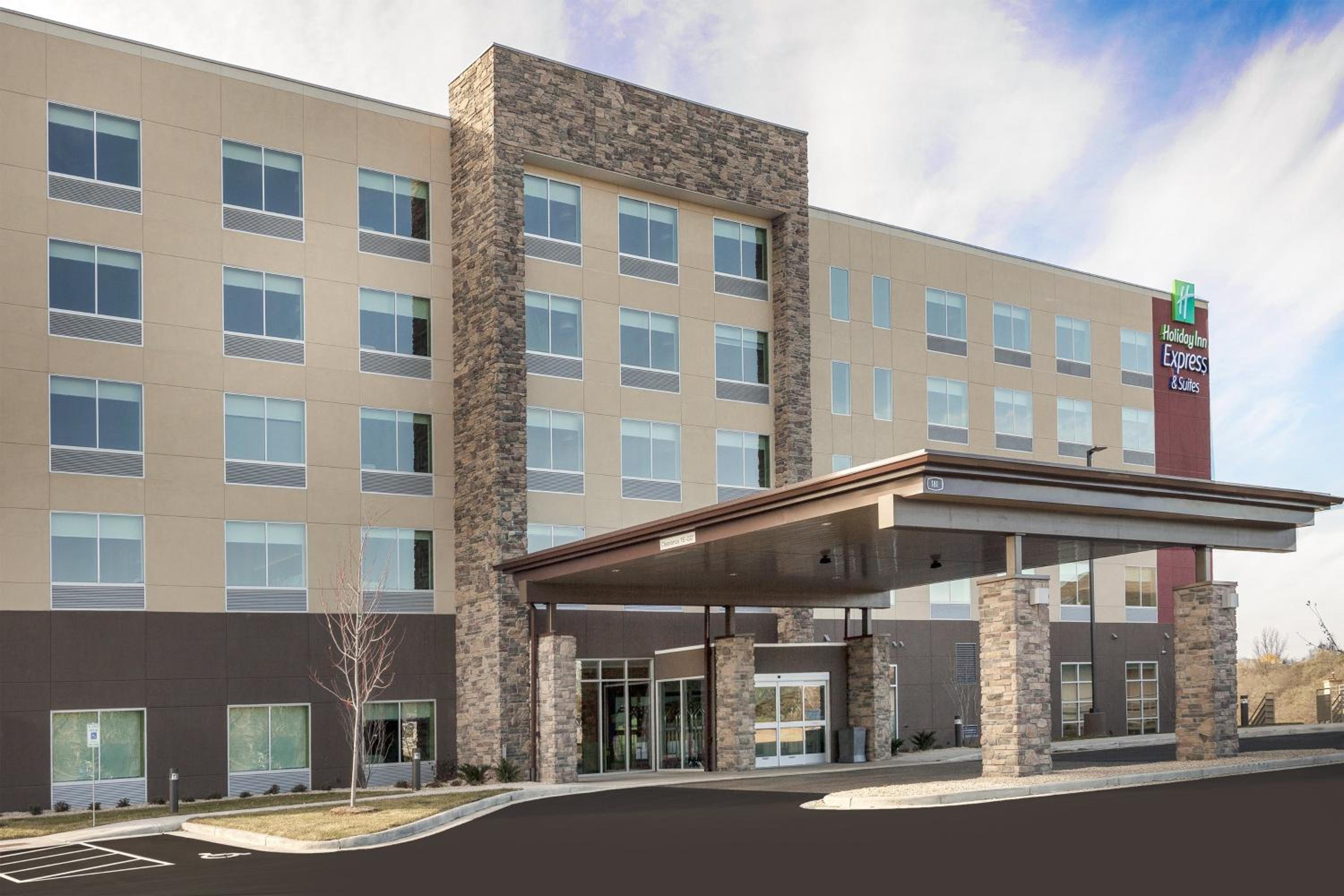 Photo 36
