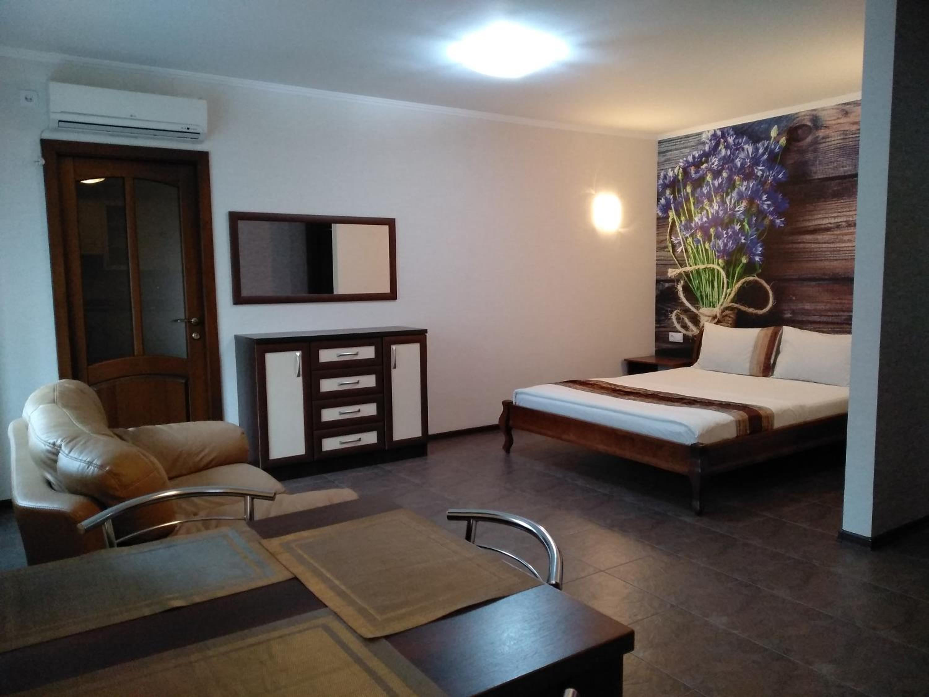 Comfortable apartment in the center view 5