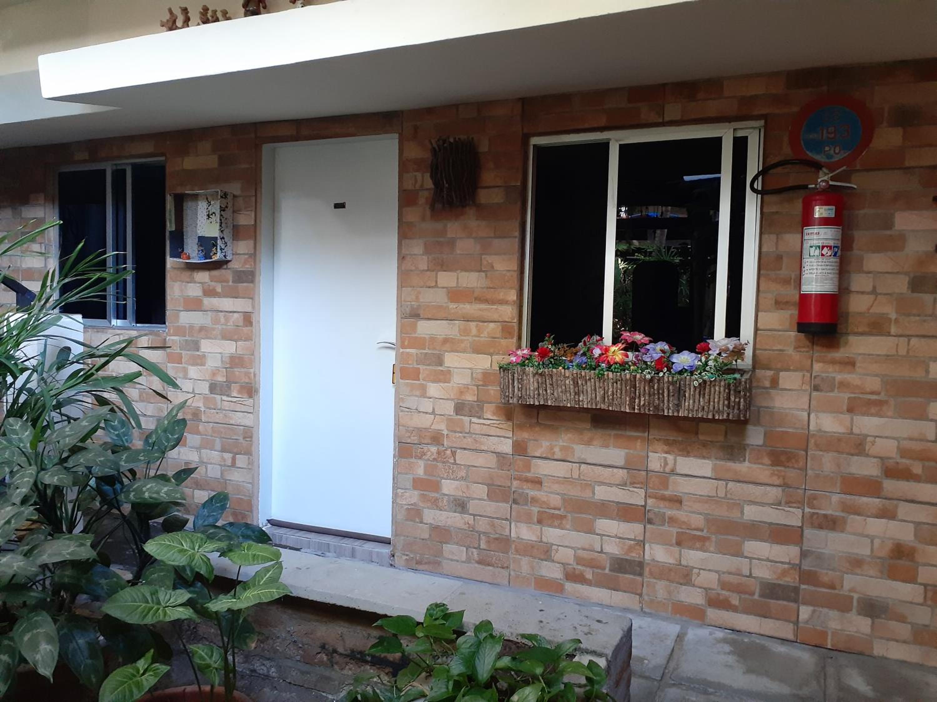 Hotel Pousada Casuarinas - Image 1