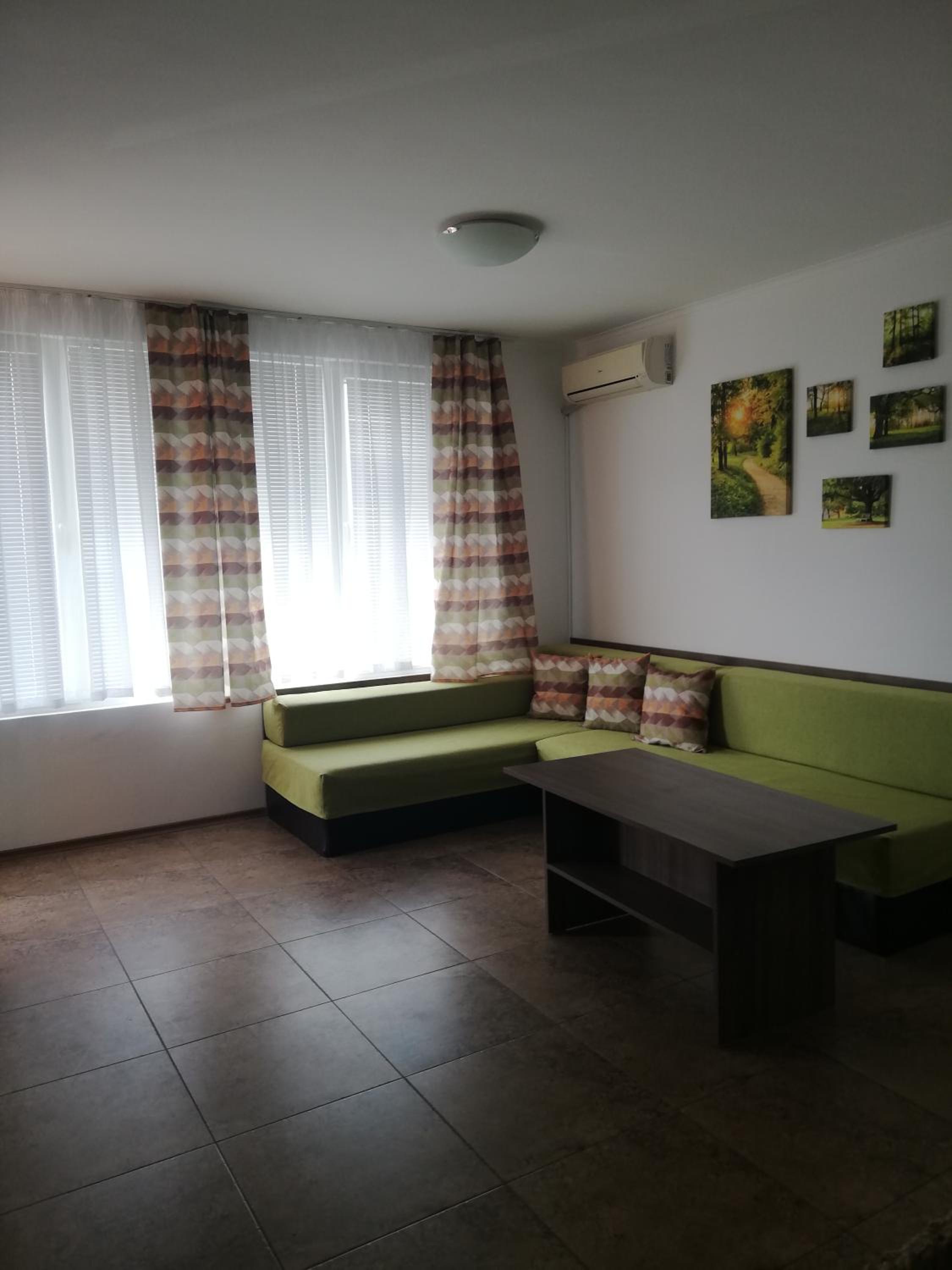 Apartamenti Zhelezovi view 3