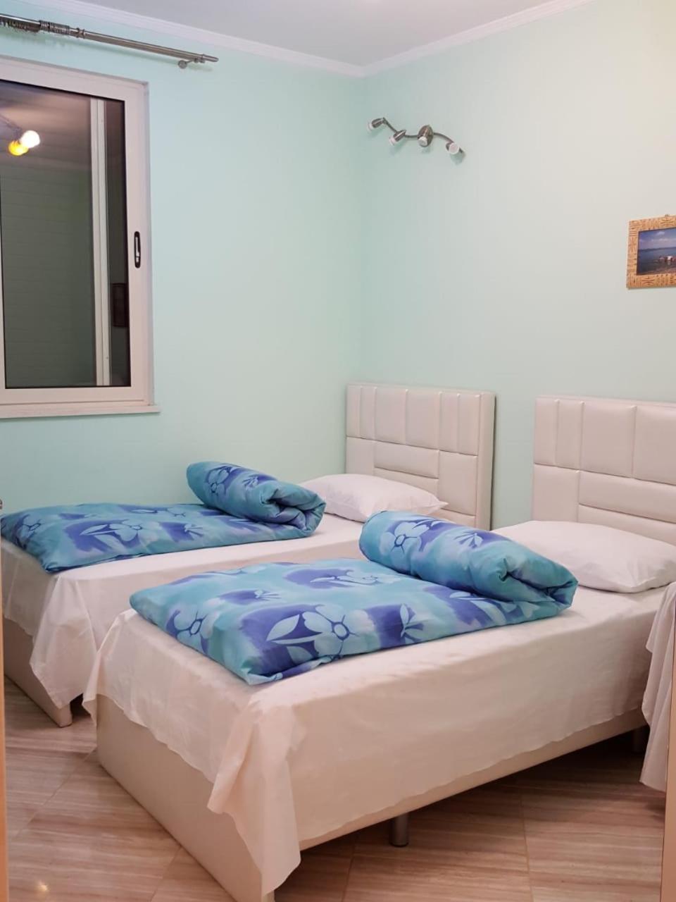 Holiday Center Apartment