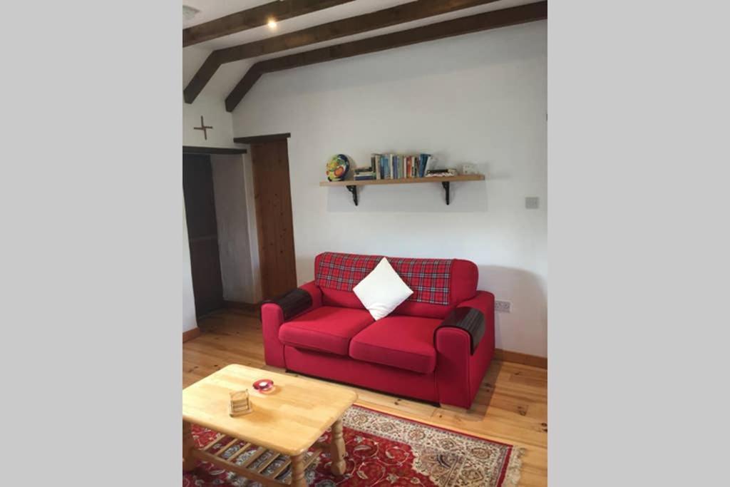 Red Stonecutters Cottage, Doolin view 4