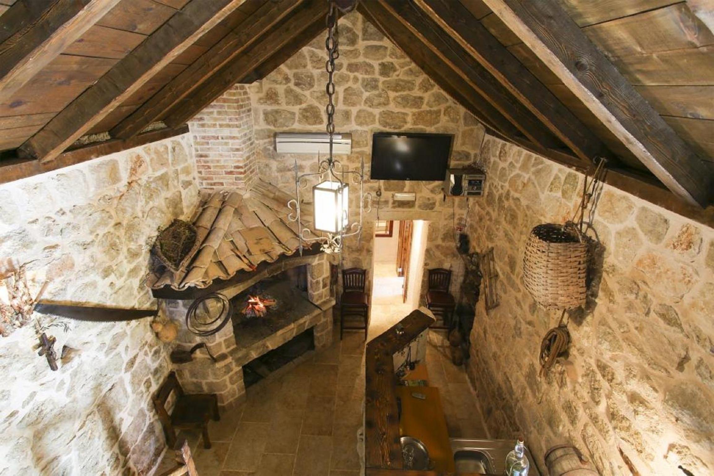 Photo 42