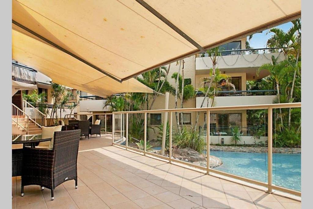 Haven on Noosa Hill - sunset views, pools, spa