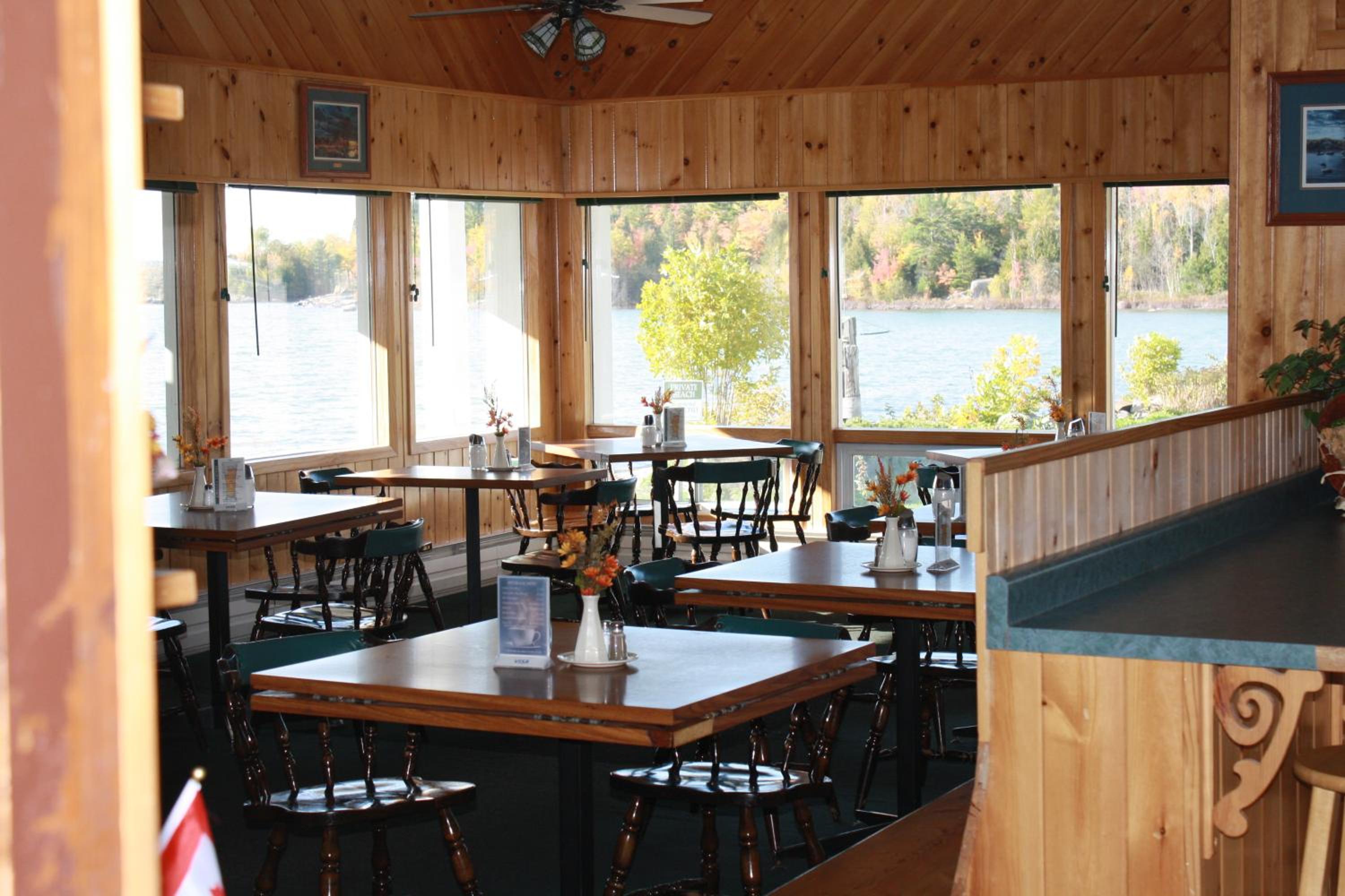 Carolyn Beach Inn