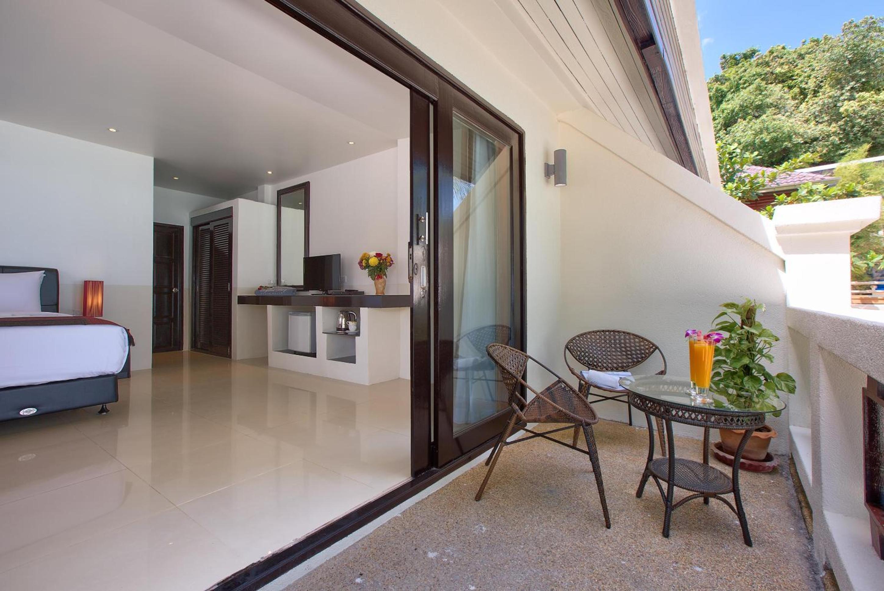 Crystal Bay Beach Resort 25