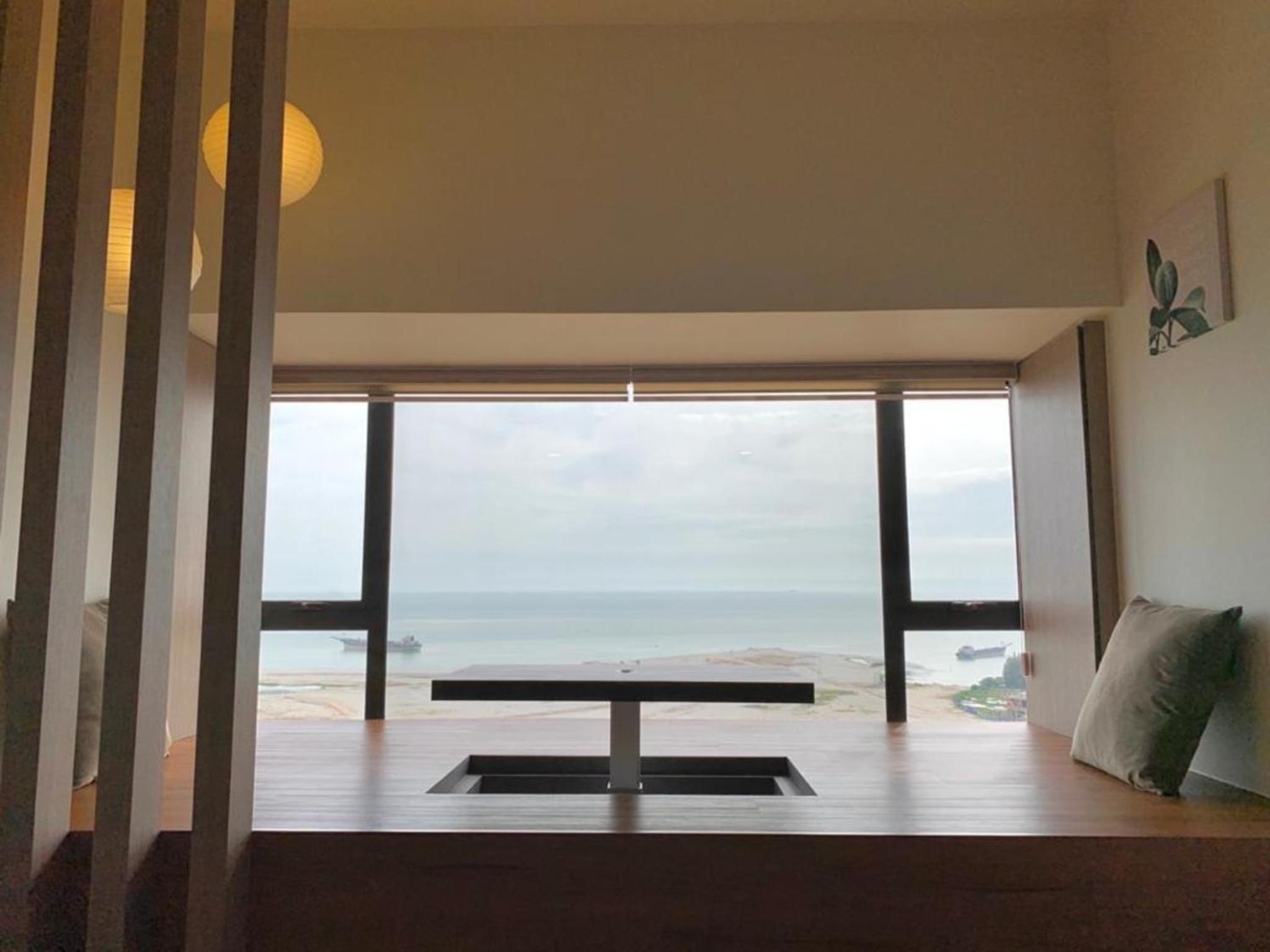 Imperio,Res - City Center -- Seaview -- 7-9 pax photo 5