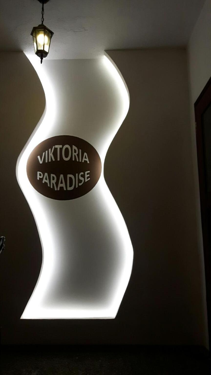 Viktoria Paradise
