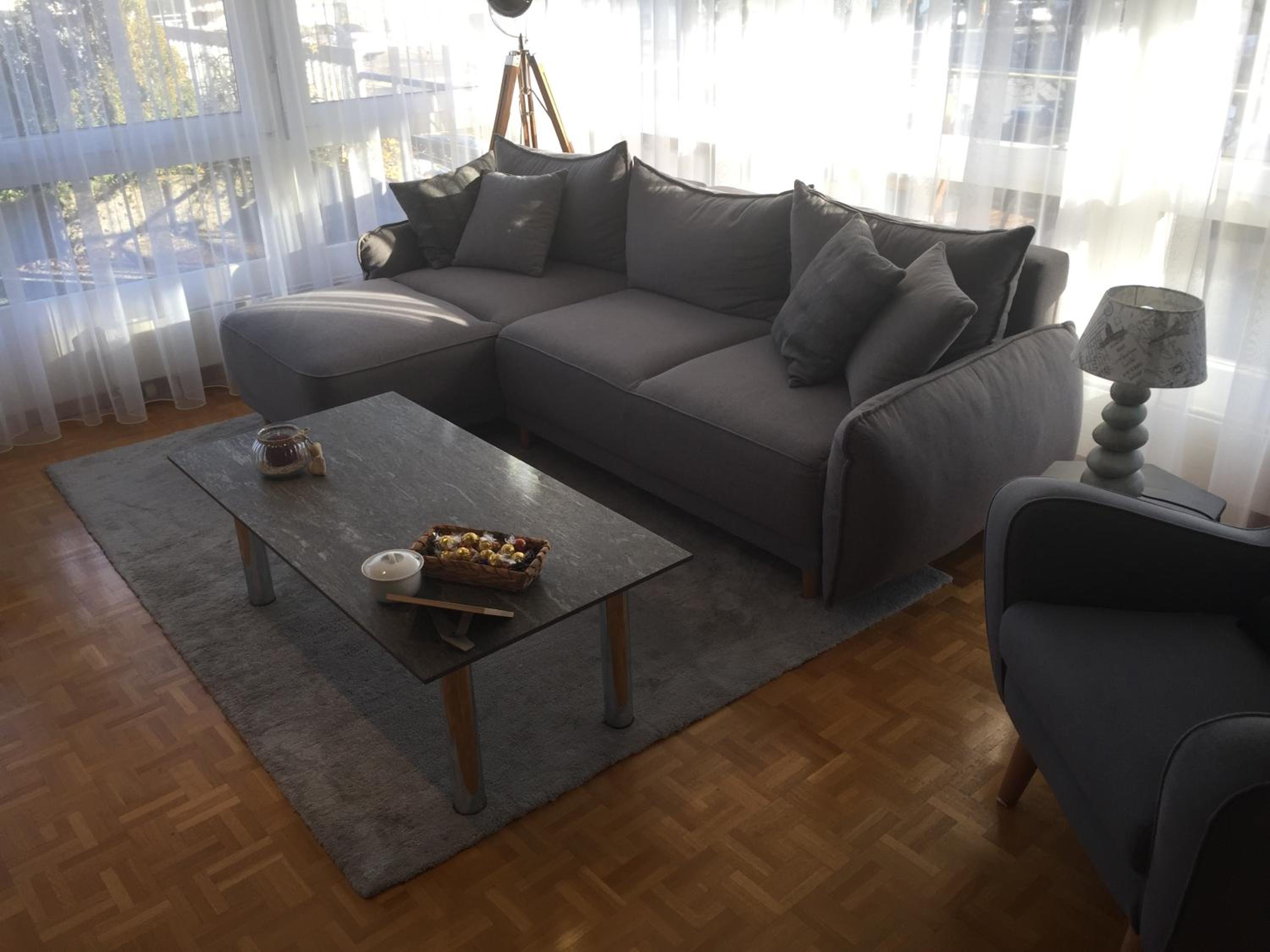 Lake View Apartment