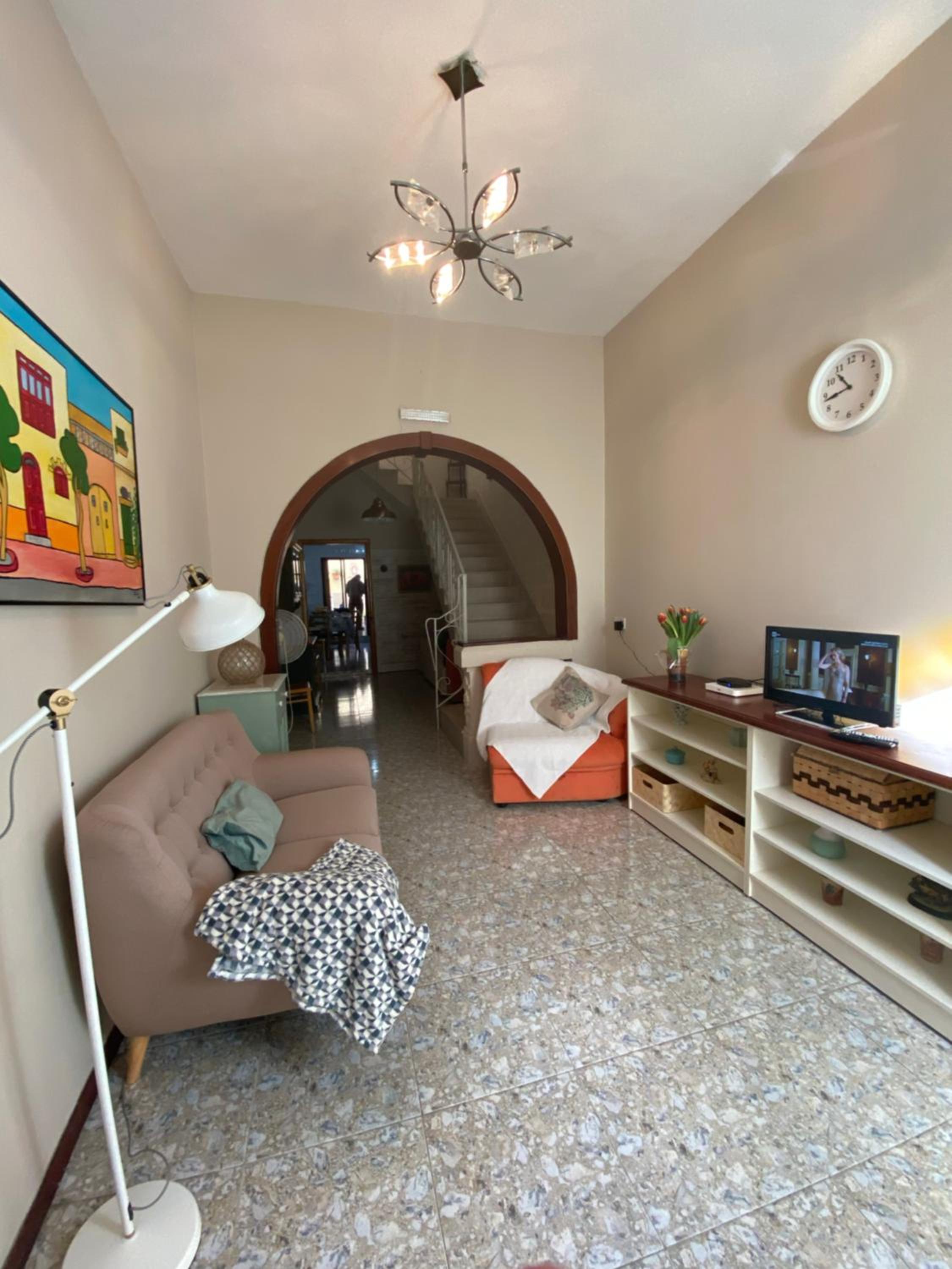 Arzella Holiday Home