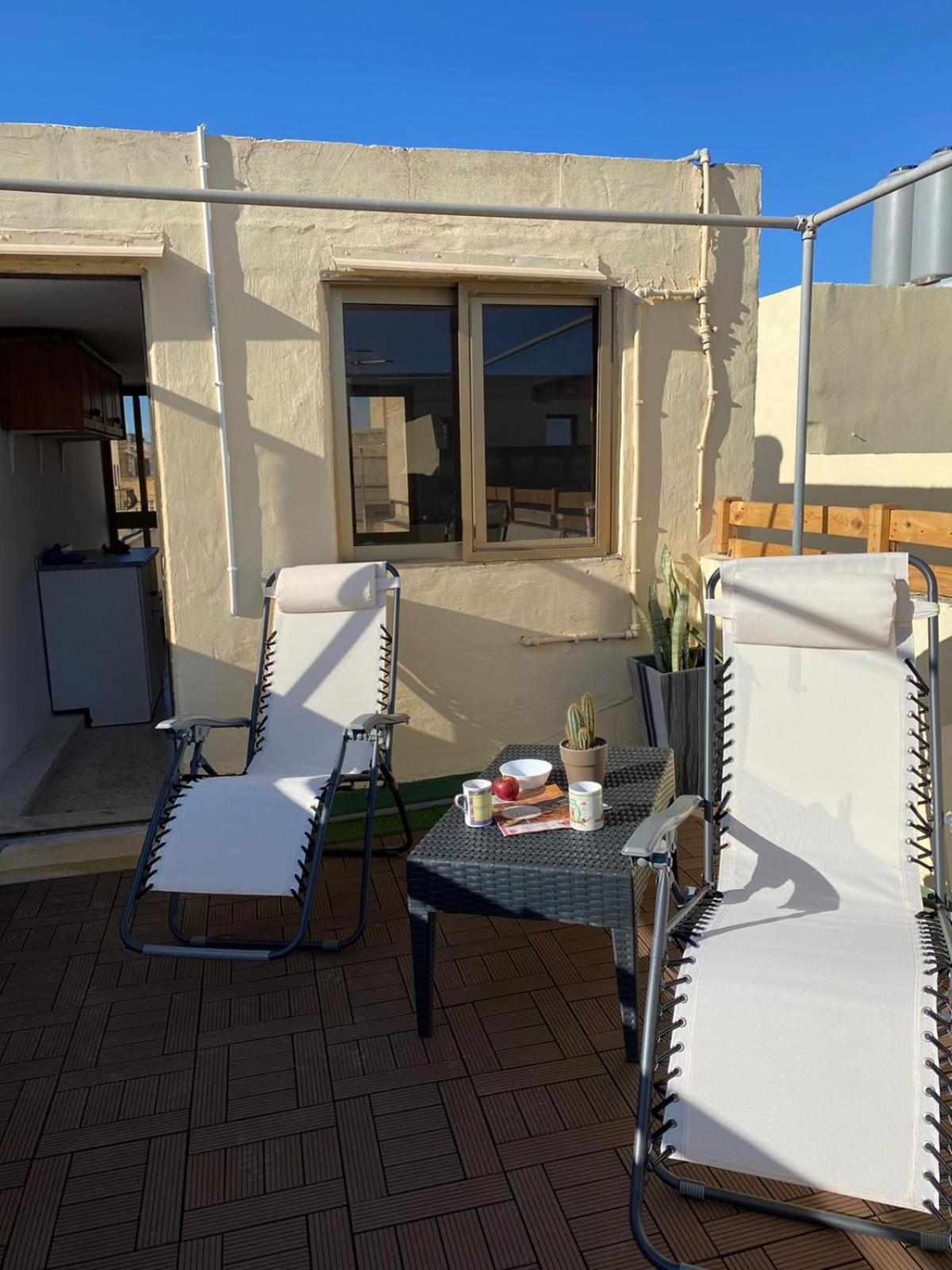 Arzella Holiday Home