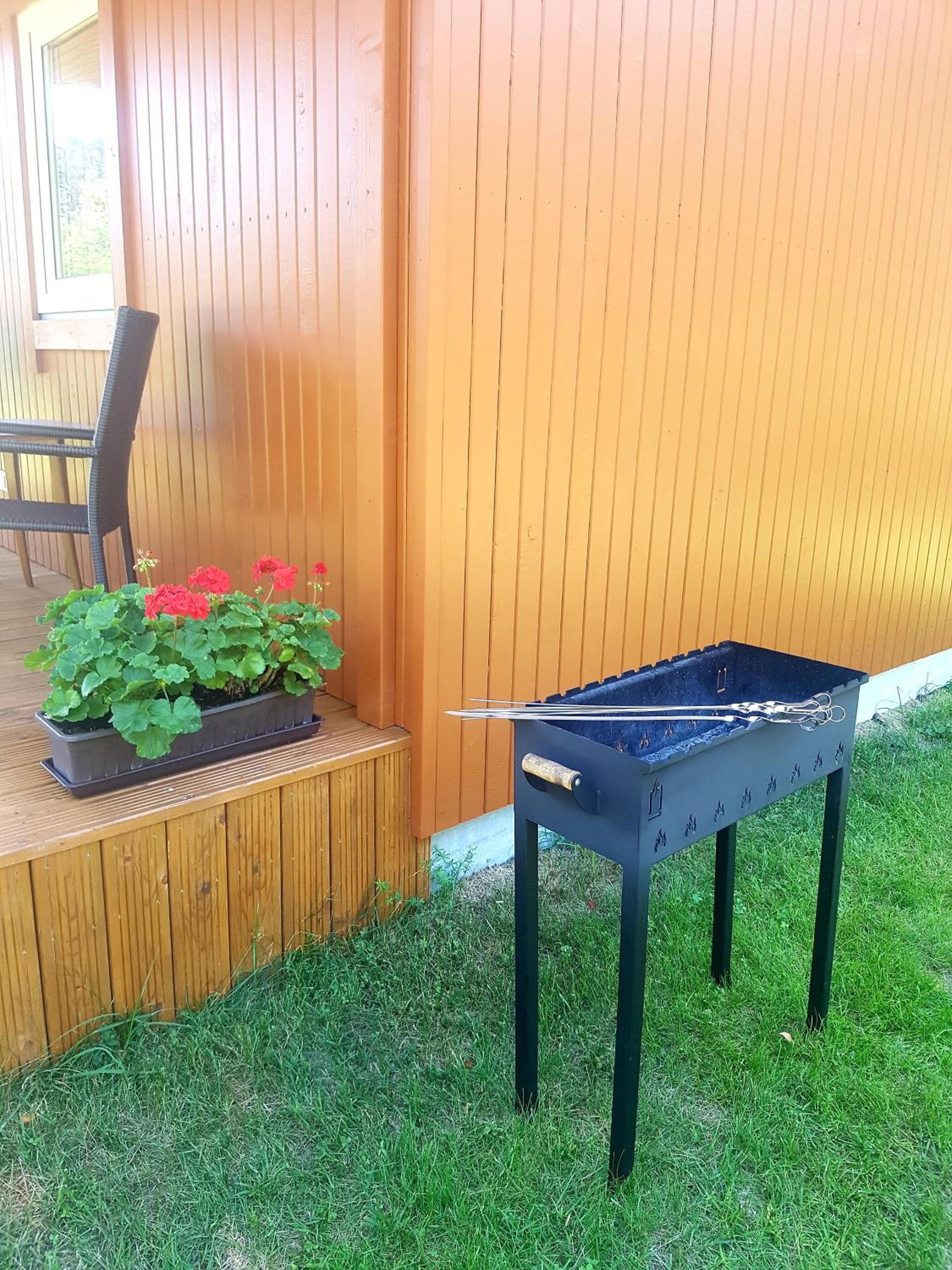 Photo 8
