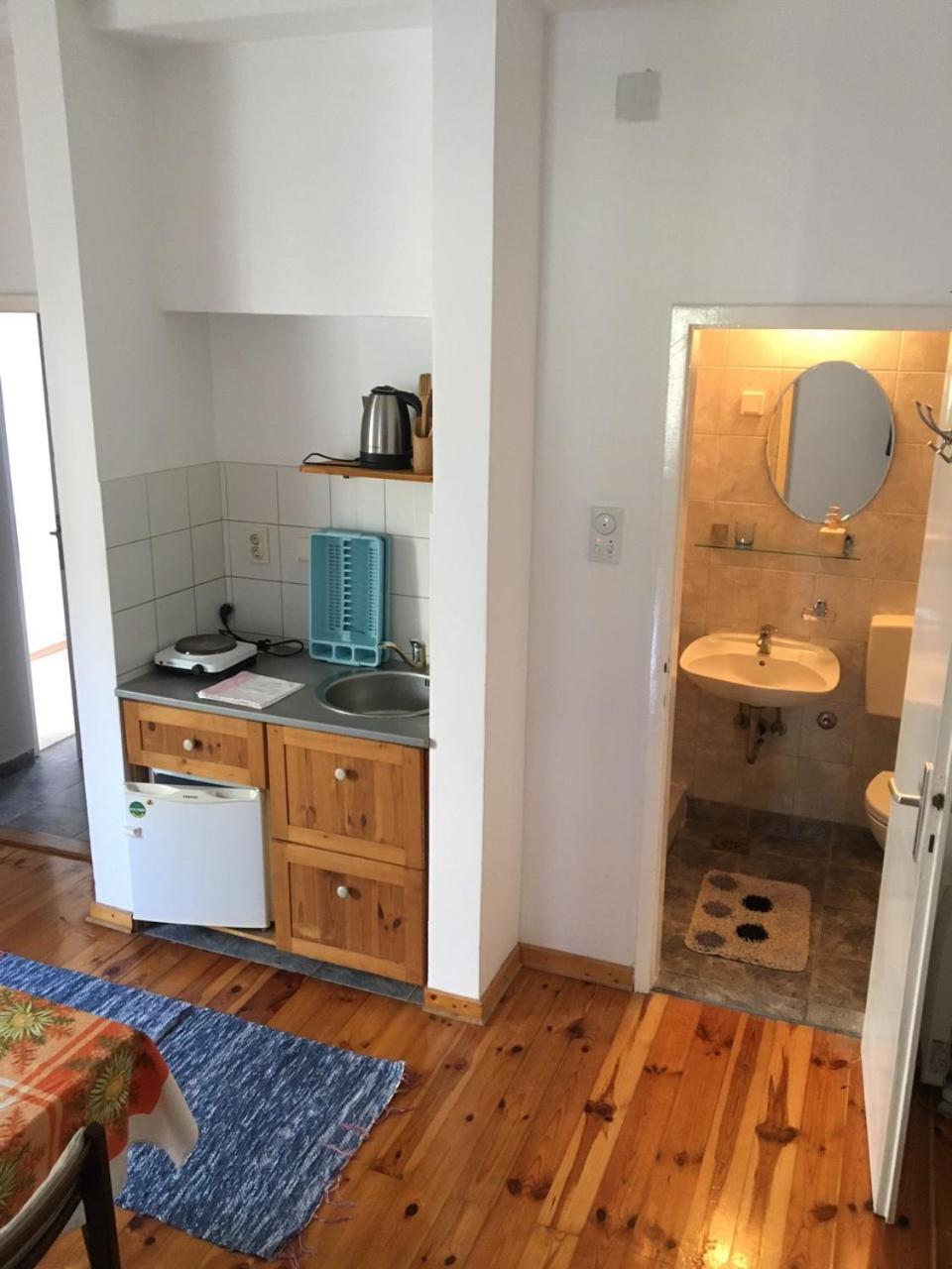 Apartments Markovic Sutomore