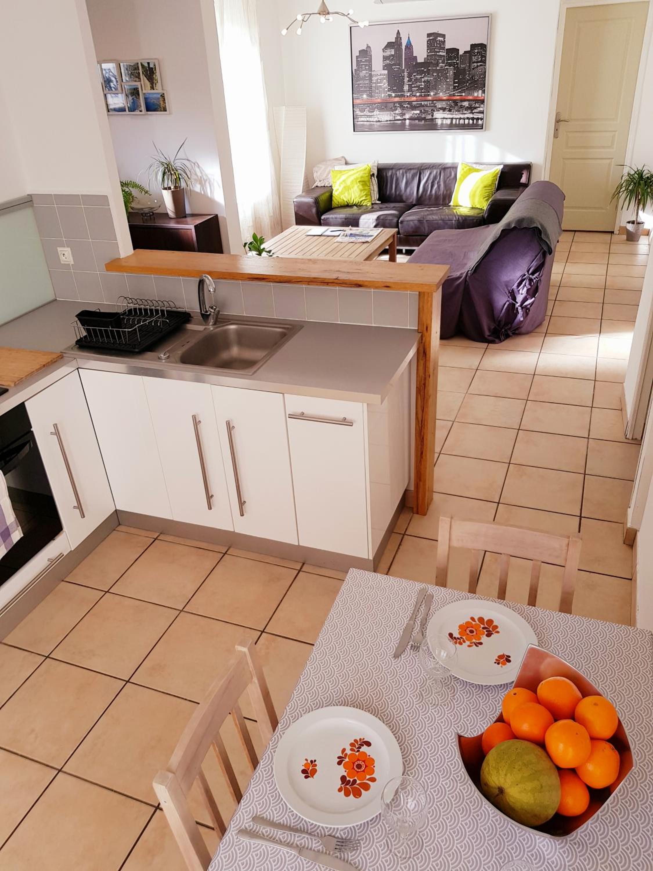 Moderne appartement pres de centre view 3