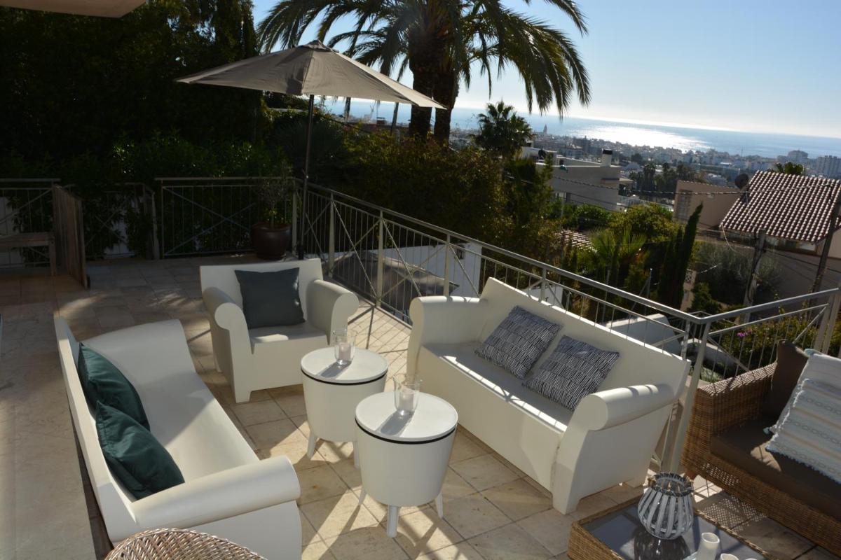 Villa Sitges Loto Amazing View Confortable AC 20 minutes walk Sitges beaches photo 3