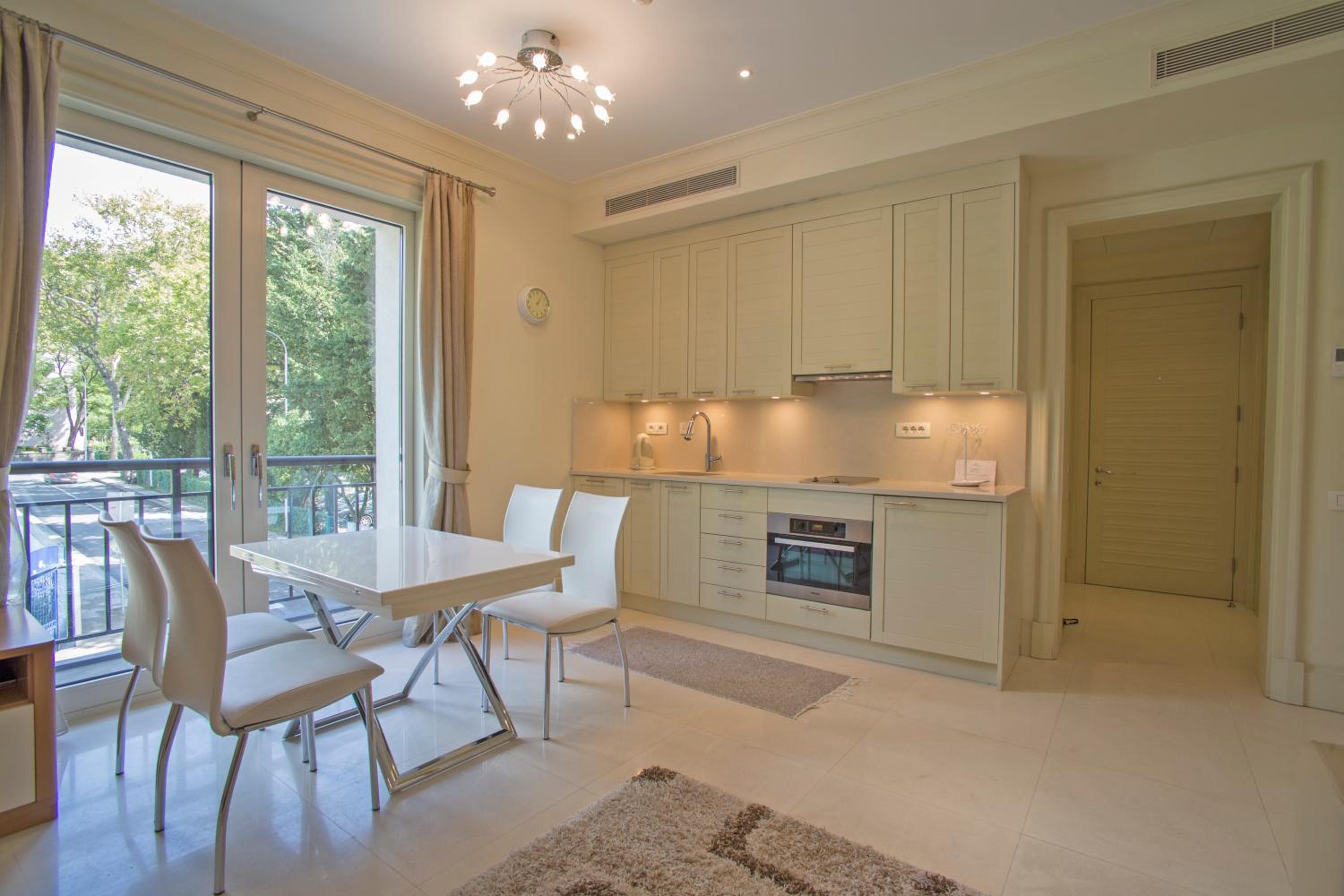 Porto Montenegro Zeta 102 - Cozy Studio view 3