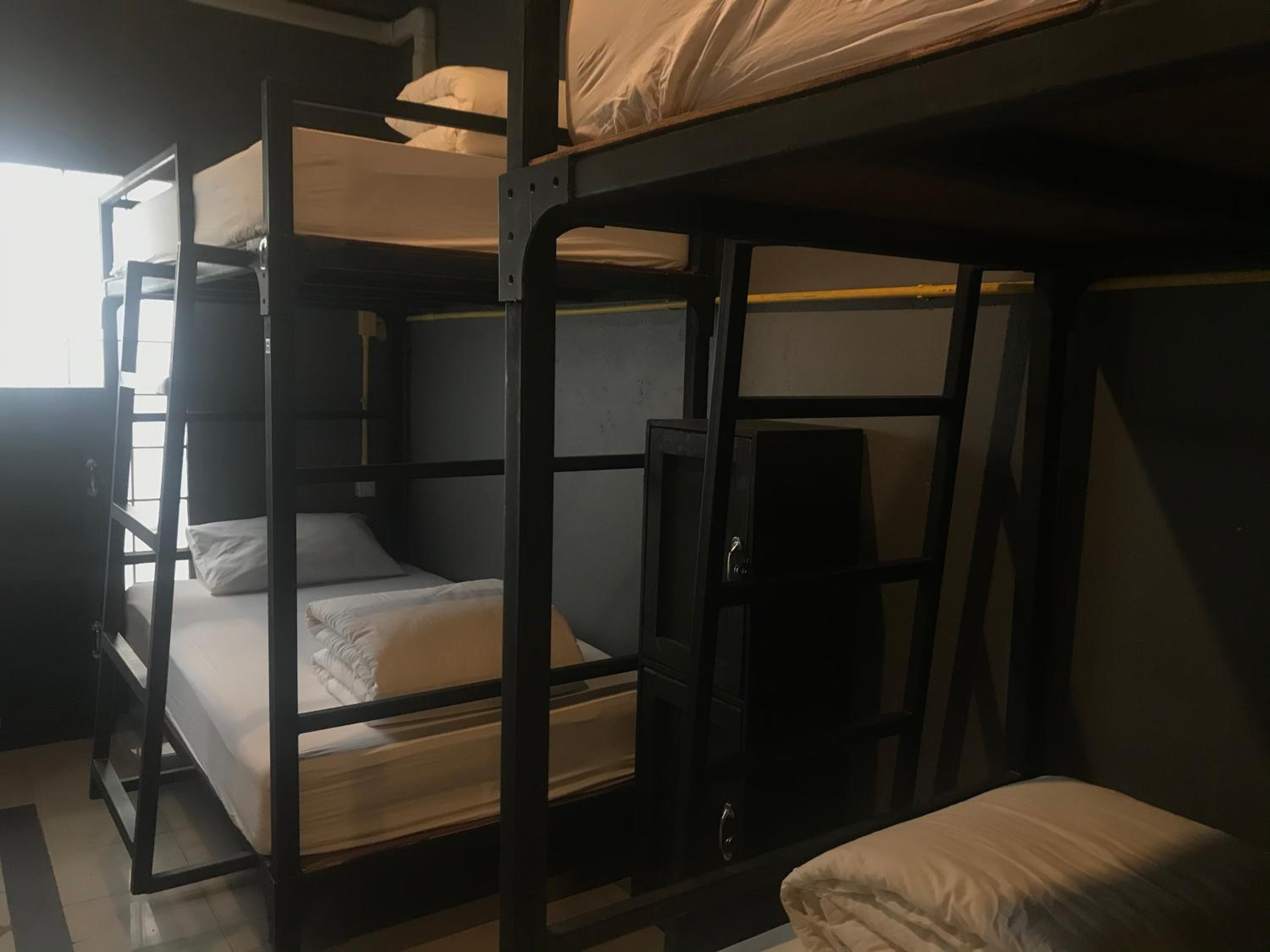 248 STREET HOSTEL view 5