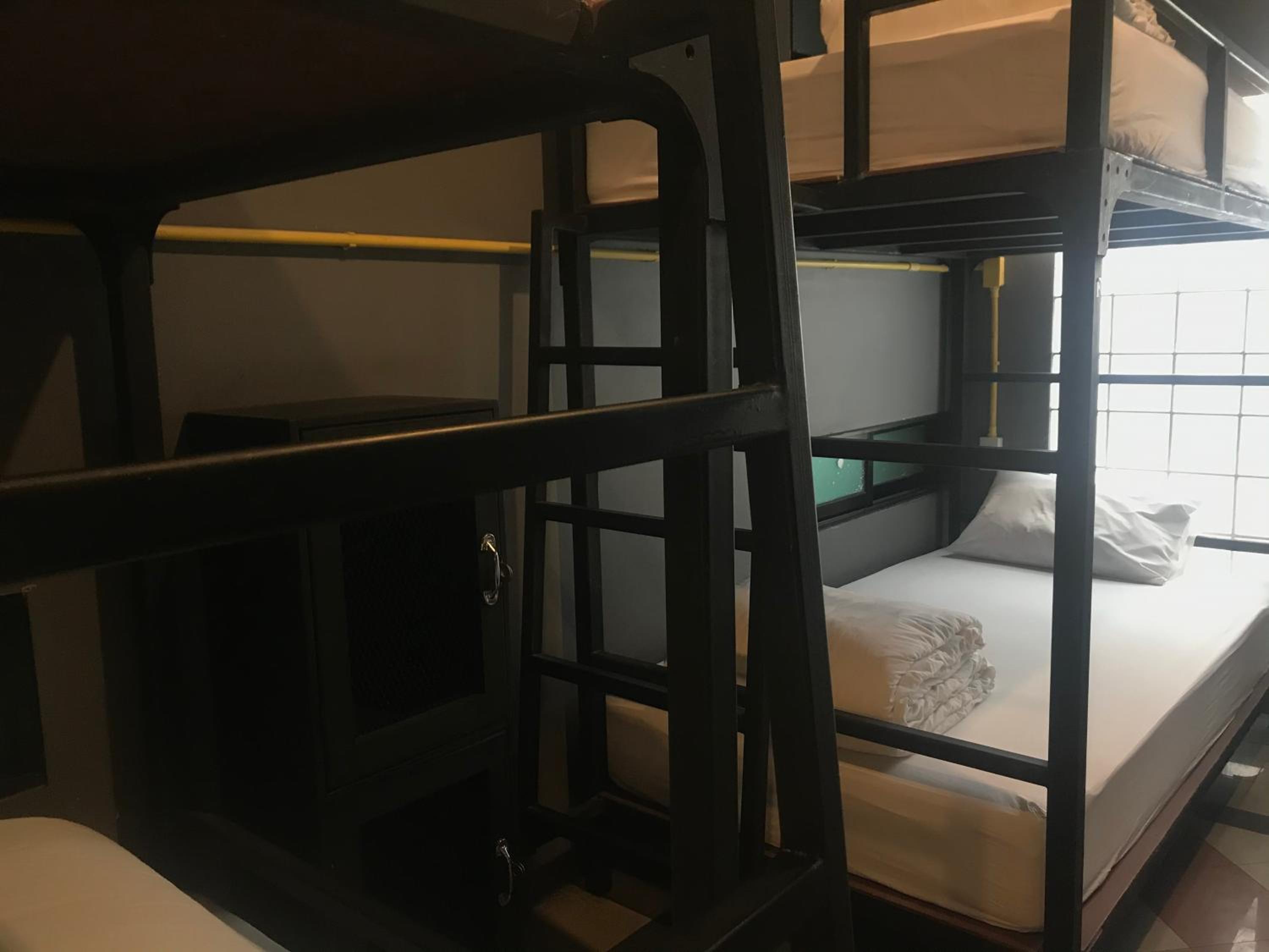 248 STREET HOSTEL view 4