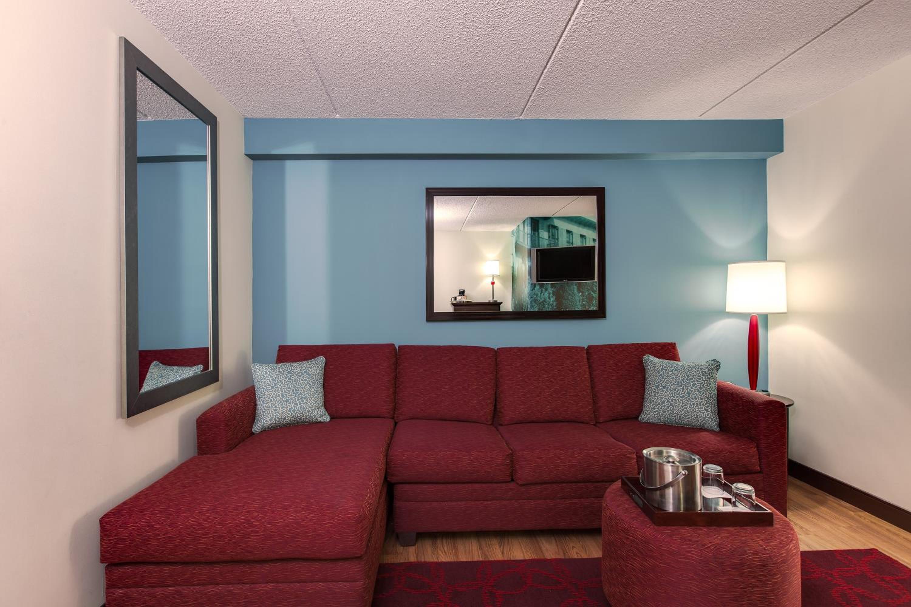 Hotel Indigo Chicago - Vernon Hills, an IHG Hotel - Property Image 3