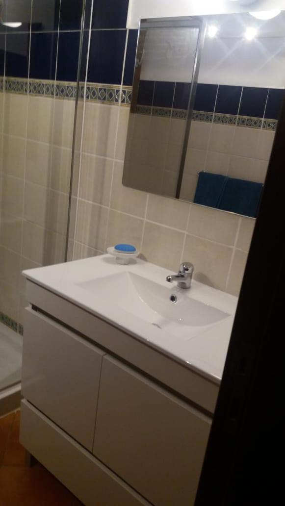 Oceanfront Apt 4 Porto Antigo II