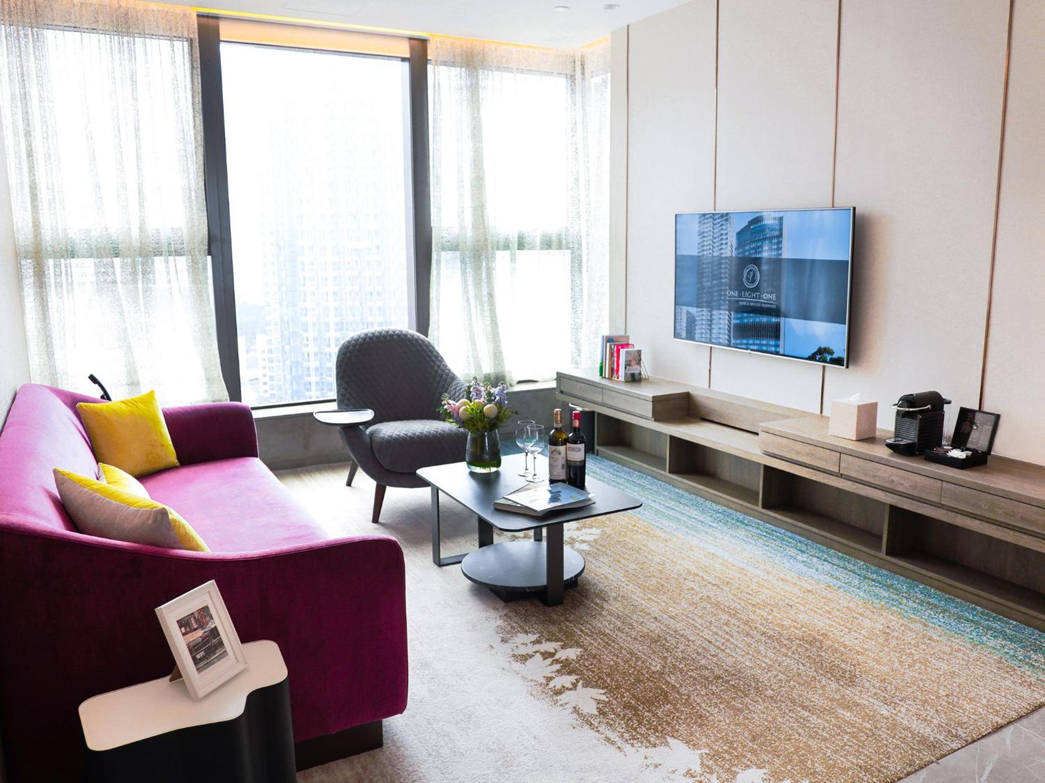 Oasis Aurum 181 Hotel