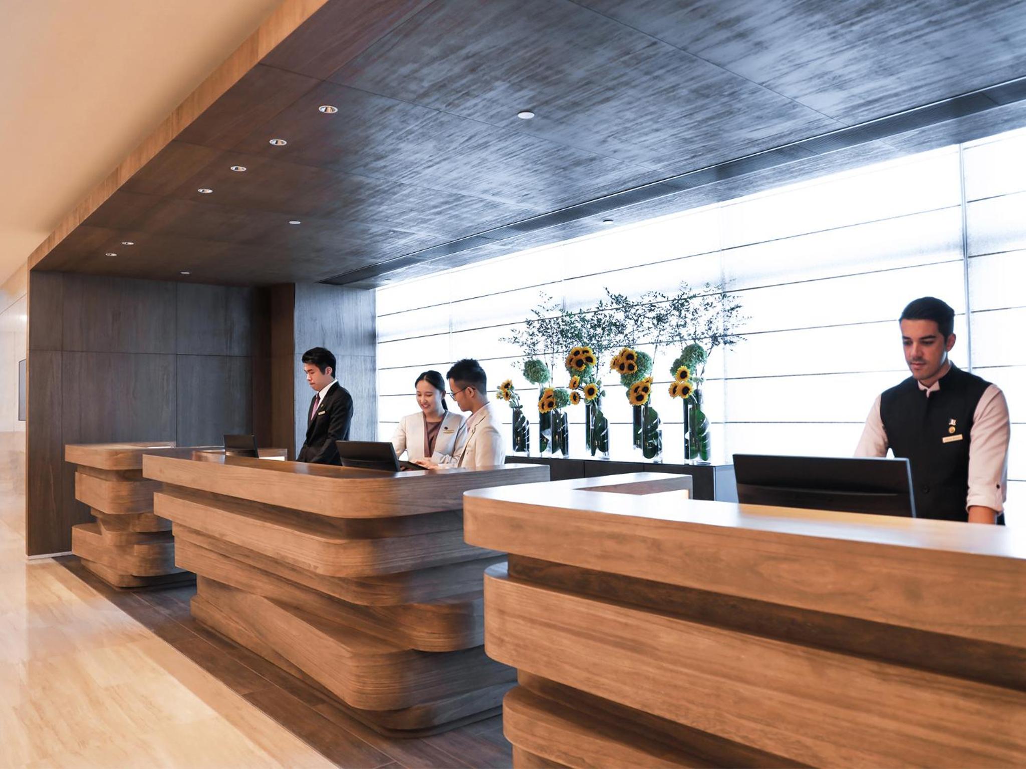 Oasis Aurum 181 Hotel