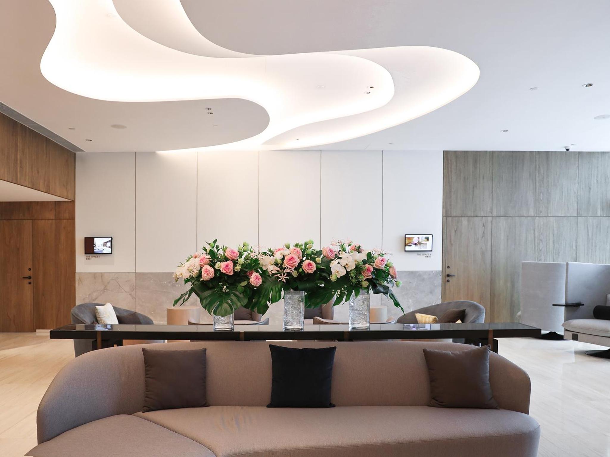 Oasis Aurum 181 Hotel