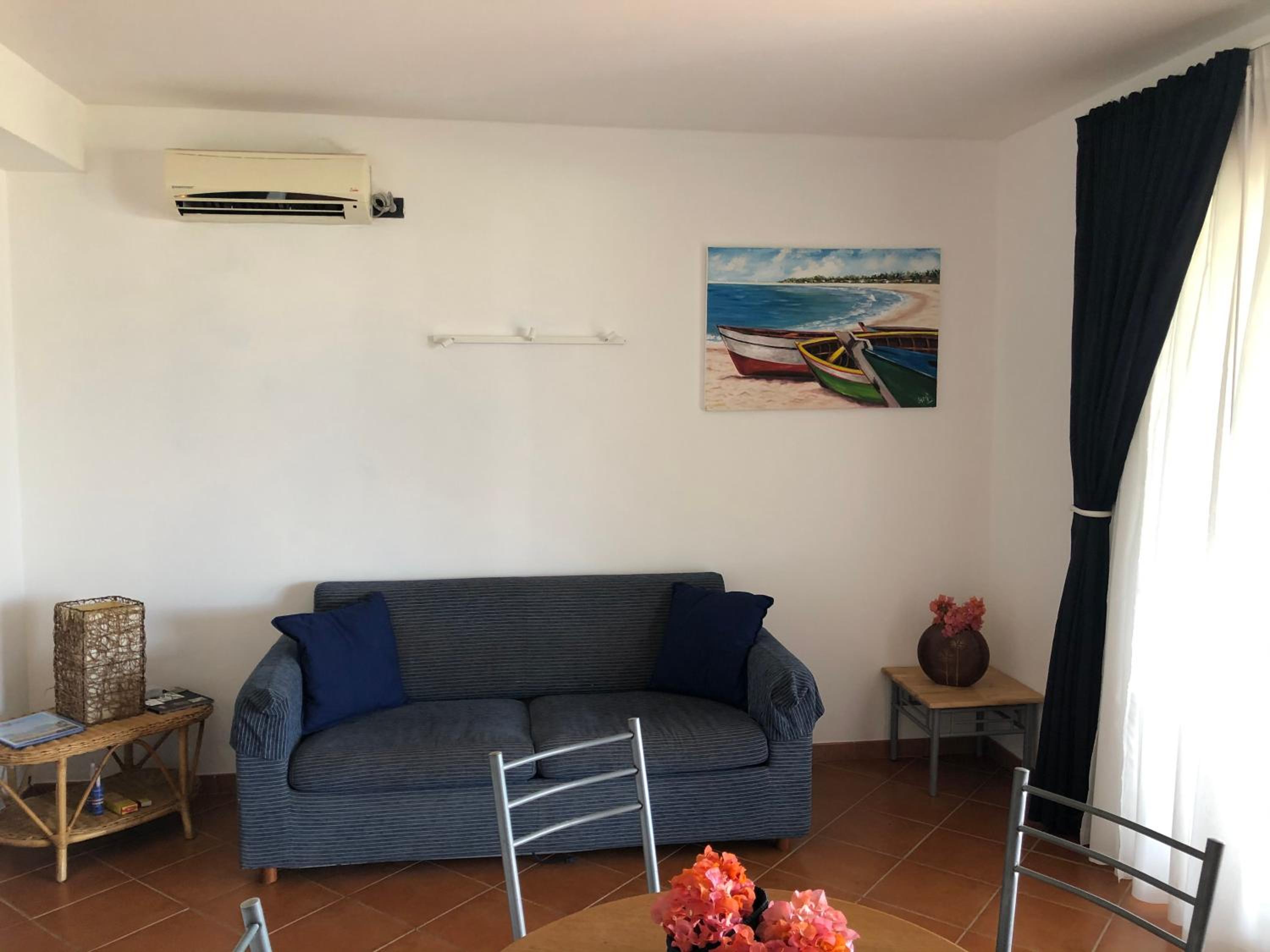 Oceanfront Apt 4 Porto Antigo II