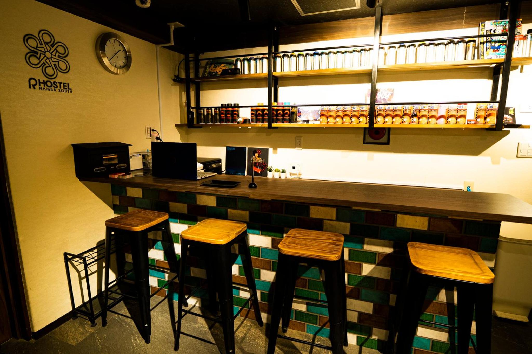 R Hostel Namba south