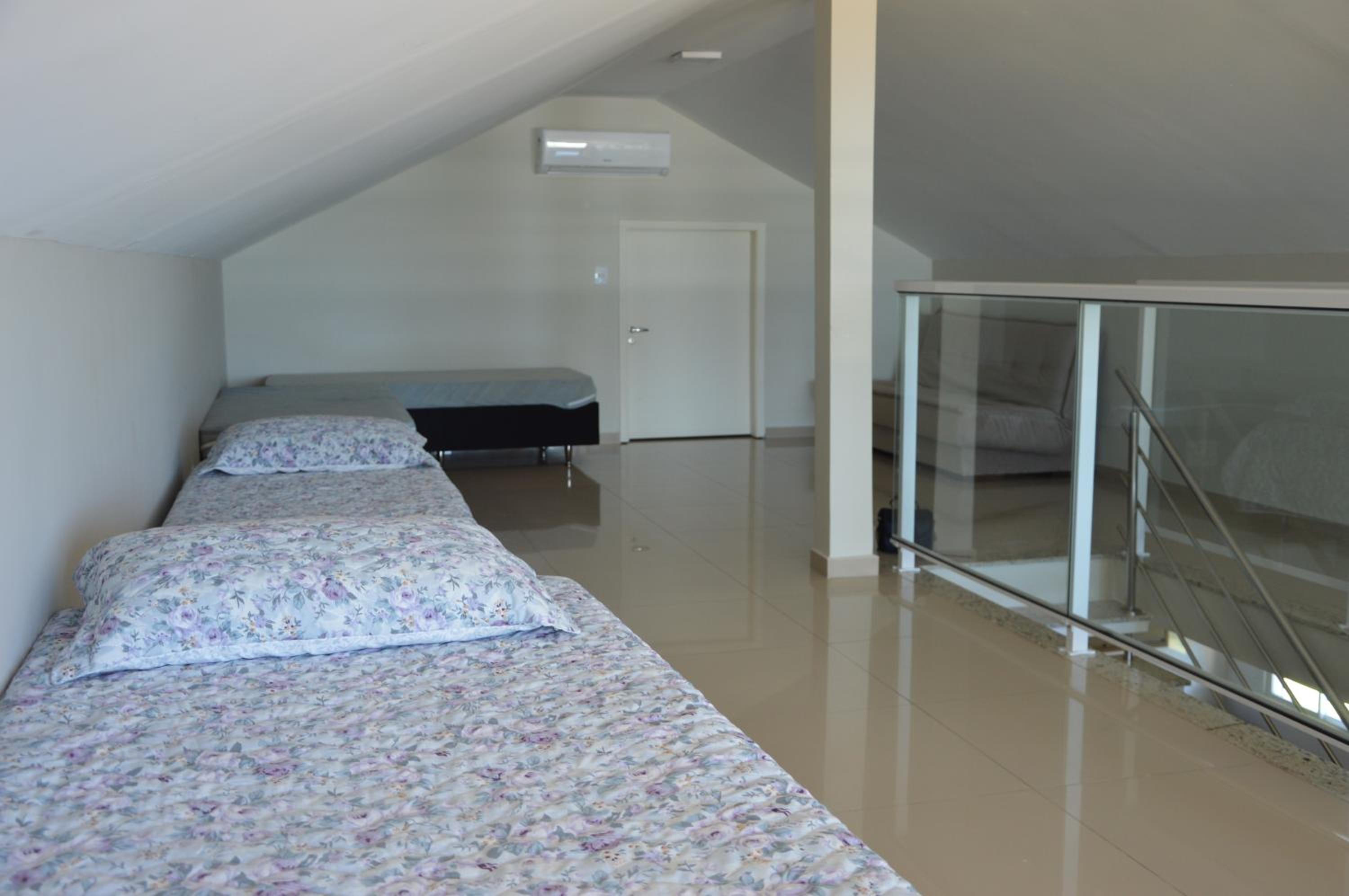 Belíssima Casa - Pé na areia - Bombinhas - Canto Grande