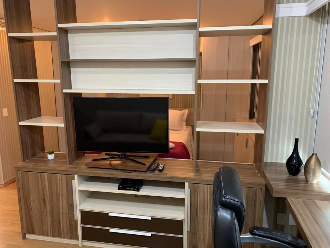 FLAT NA VILA OLIMPIA!