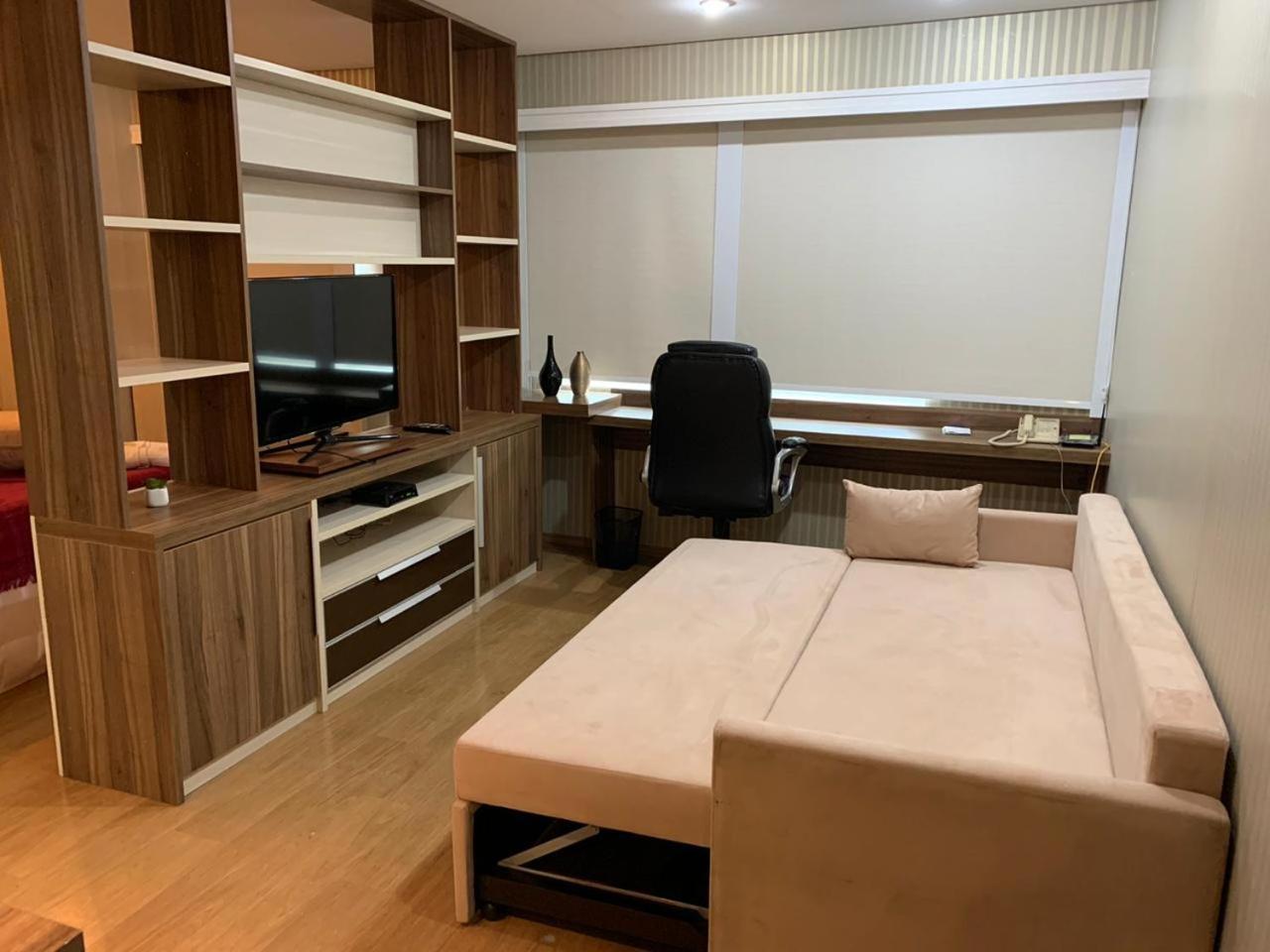 FLAT NA VILA OLIMPIA!