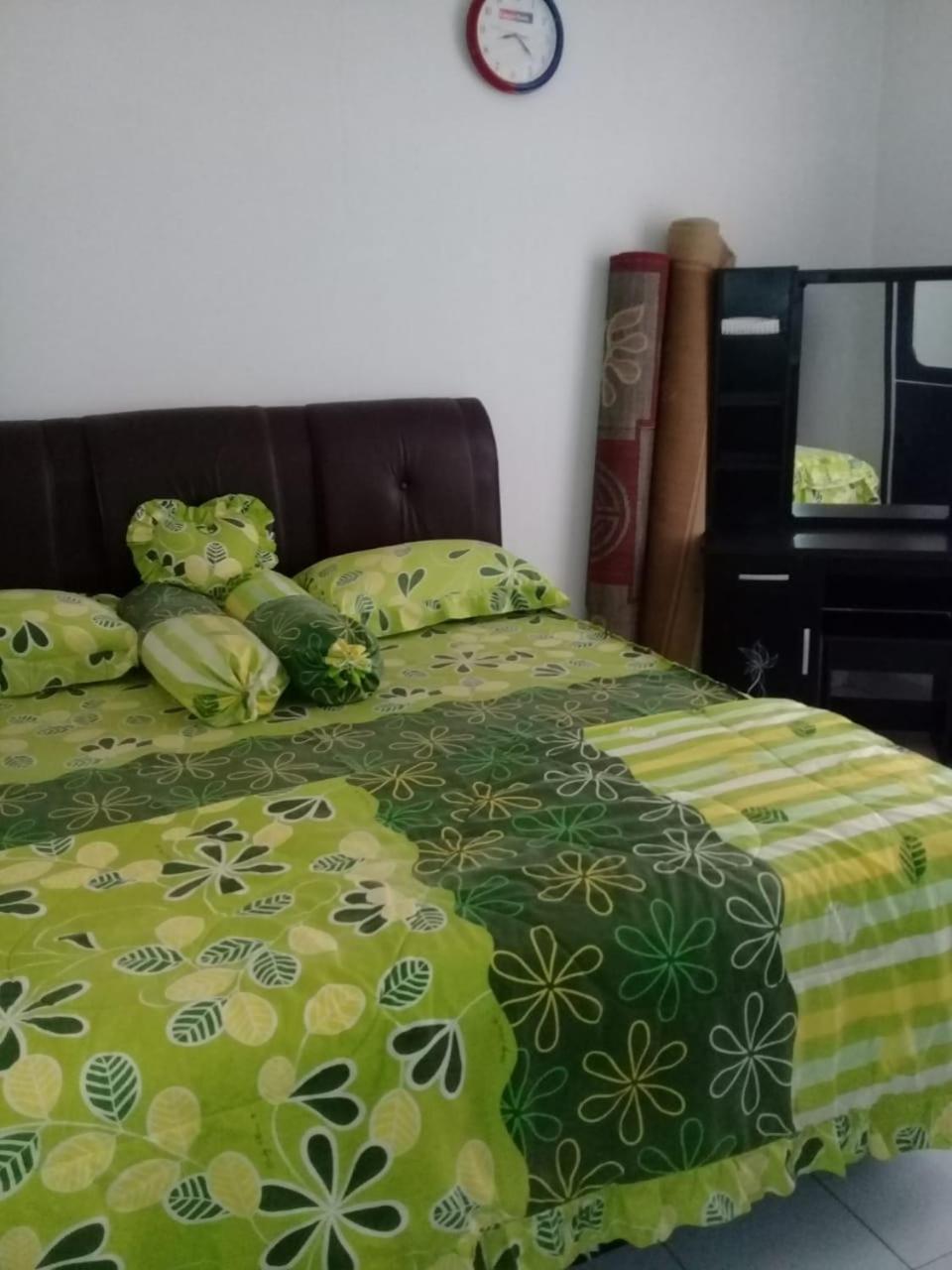 Villa green hill cipanas pacet puncak bogor view 4
