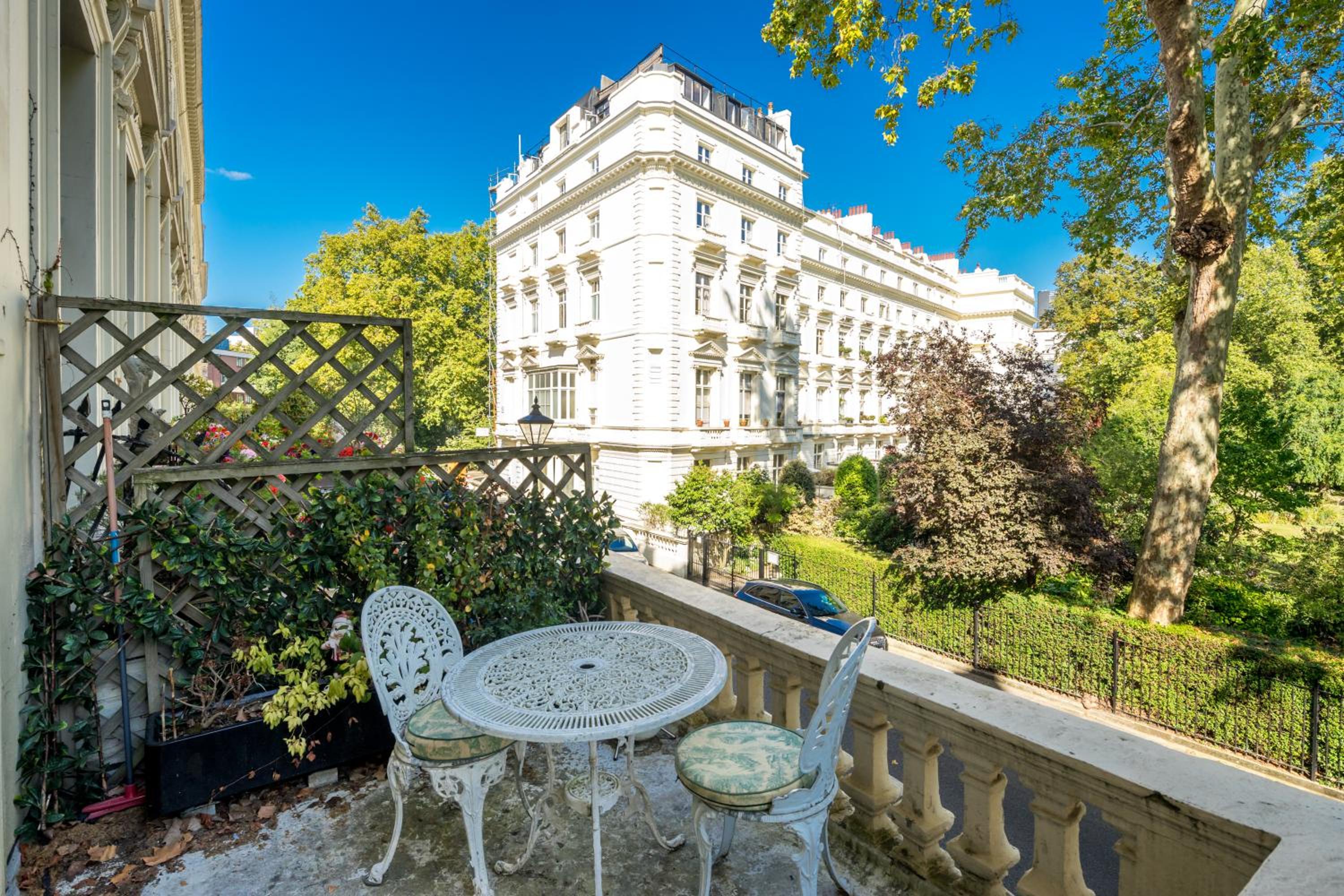 JOIVY Sunny 1-bed flat with terrace in Bayswater, near Paddington