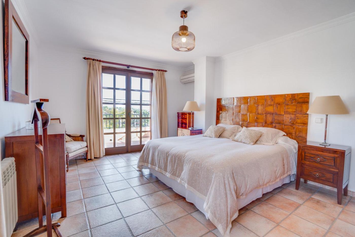 Villa Portals Nous by PriorityVillas view 4
