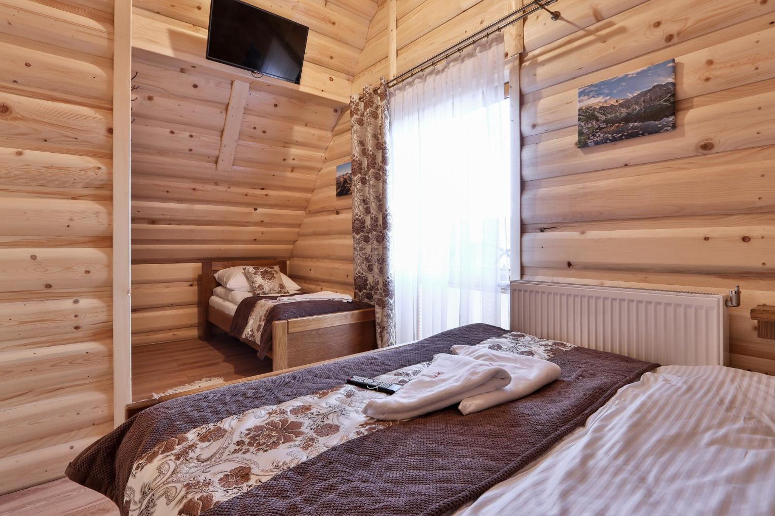 Leśny Dwór Premium Chalets Zakopane view 4