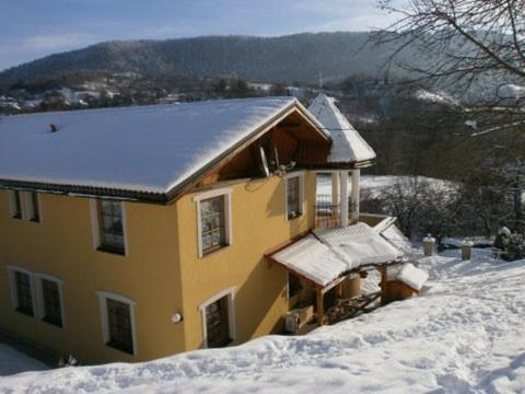Photo 25
