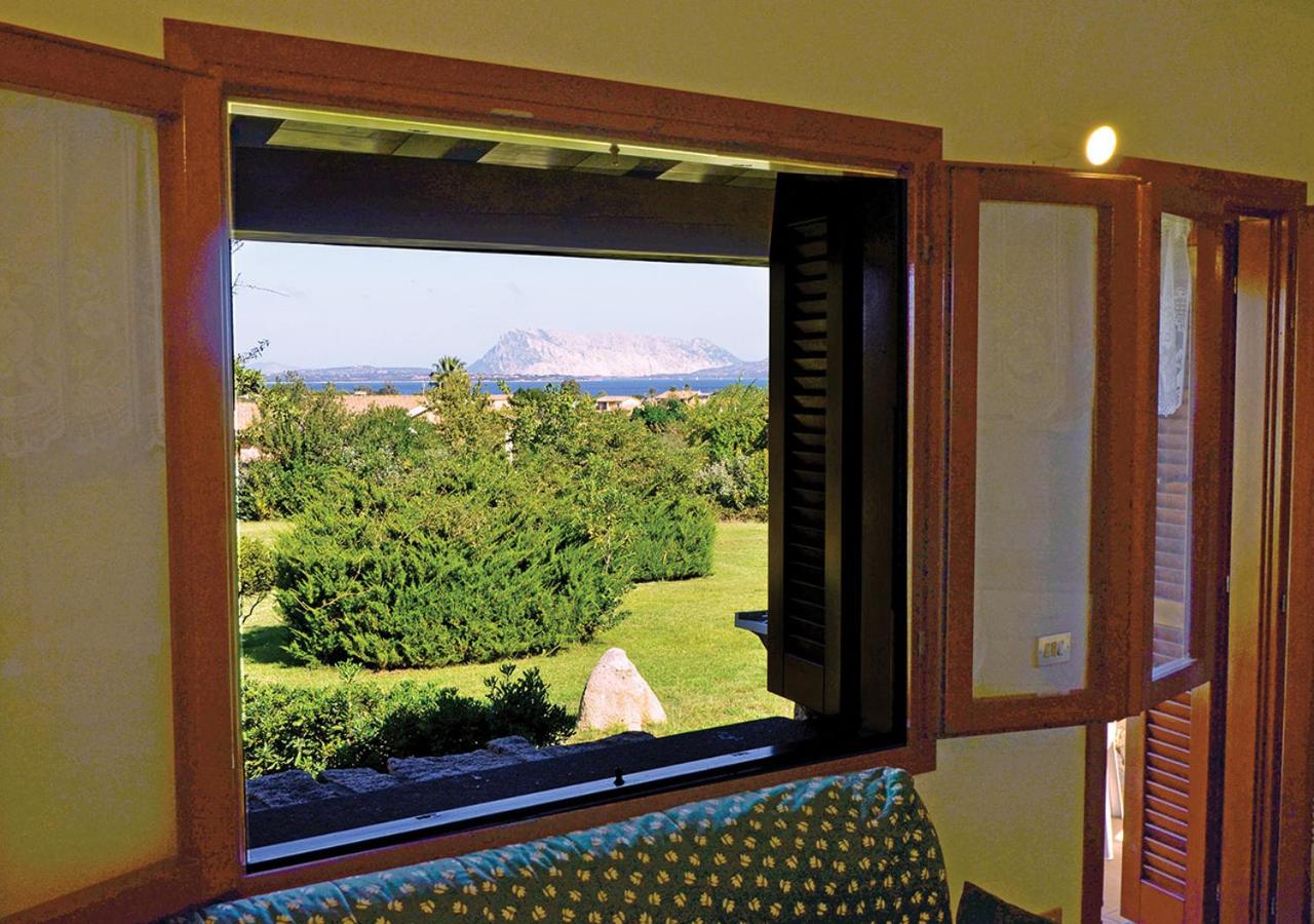 LE MAREE MIRIACHEDDU view 3