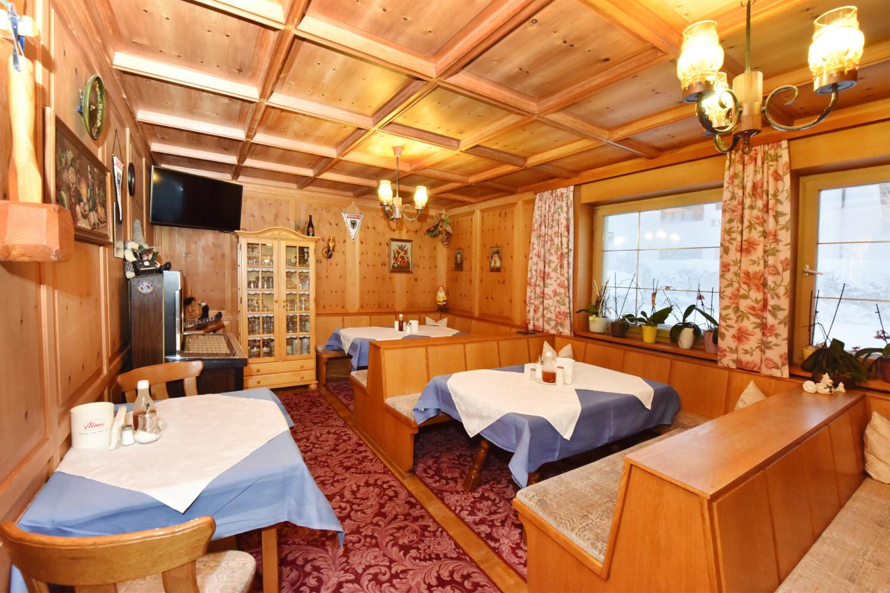 Pension Piz Buin view 5