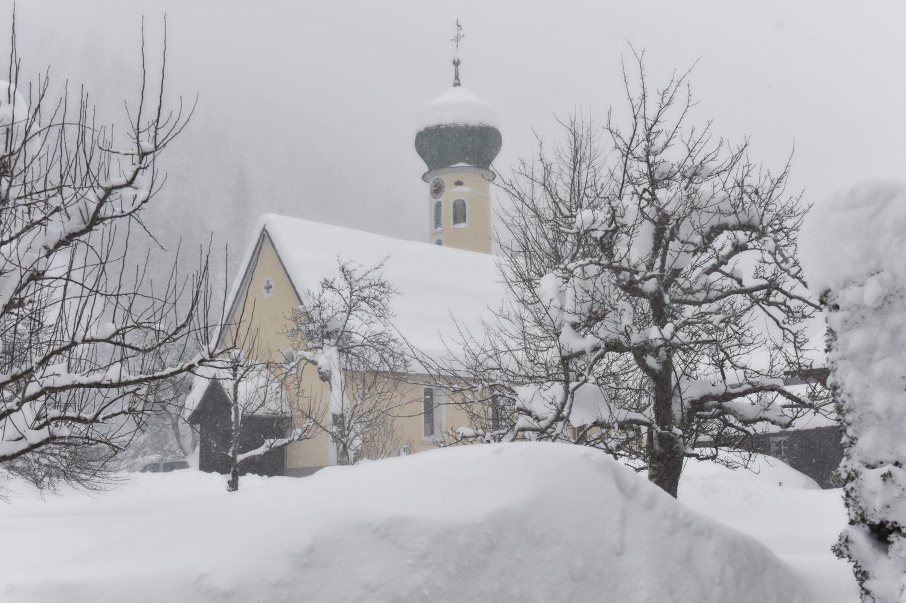 Pension Piz Buin view 4