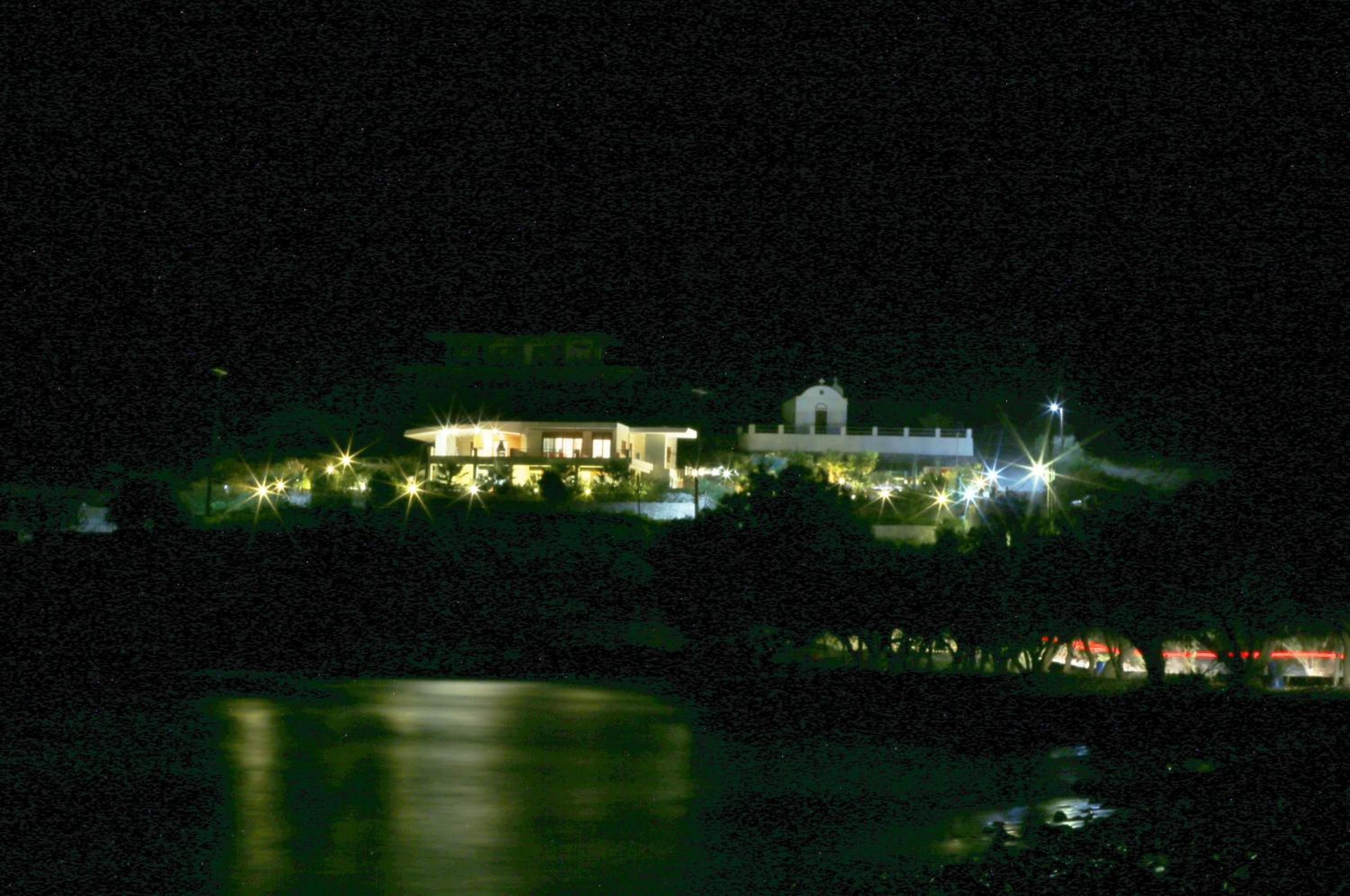 Tholos Bay Suites