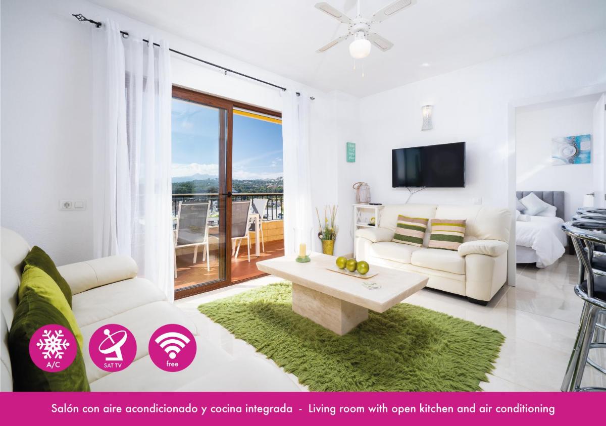 2 bedrooms apartment in Moraira center with community pool photo 2
