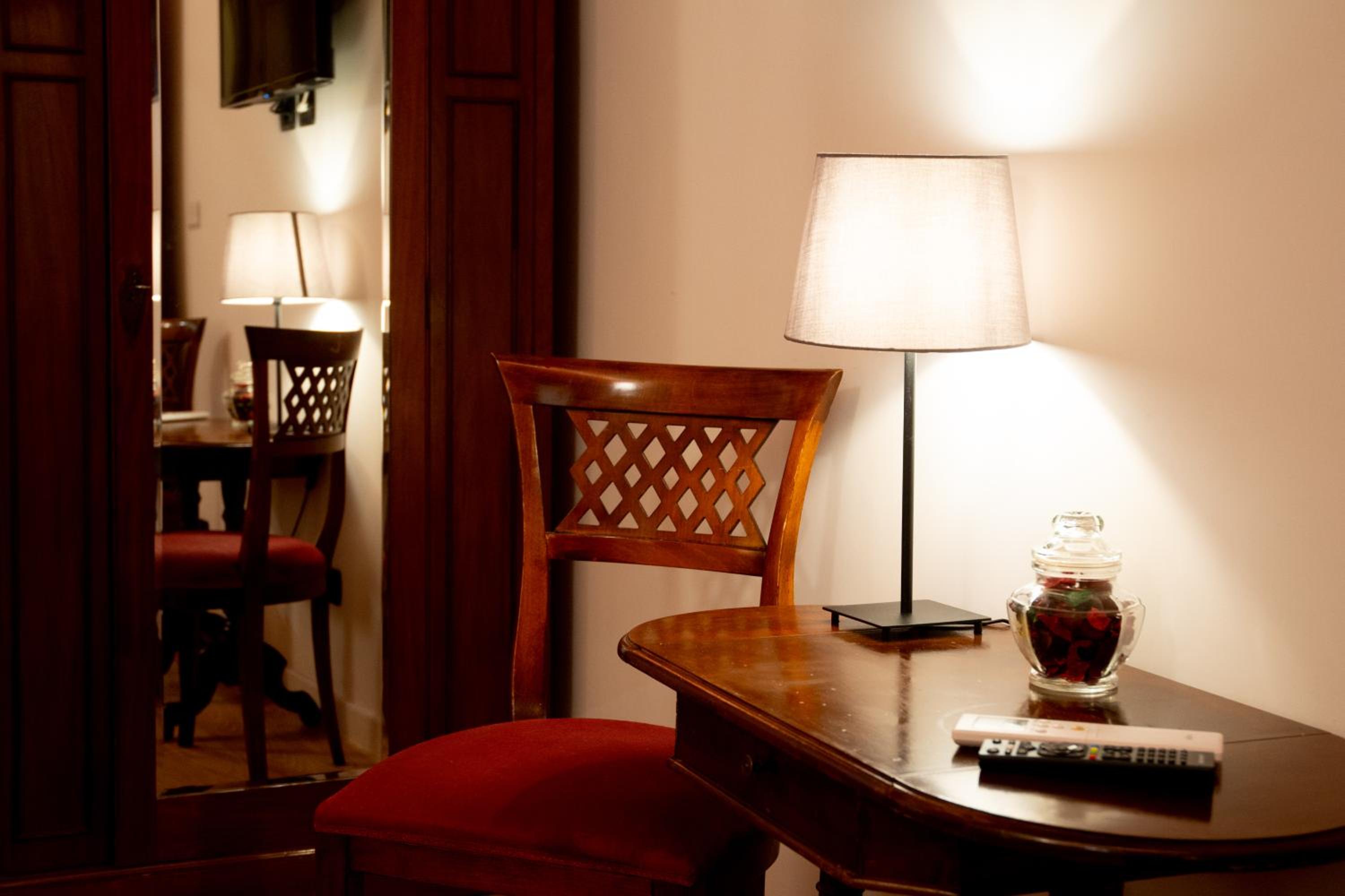 Dillo Suites