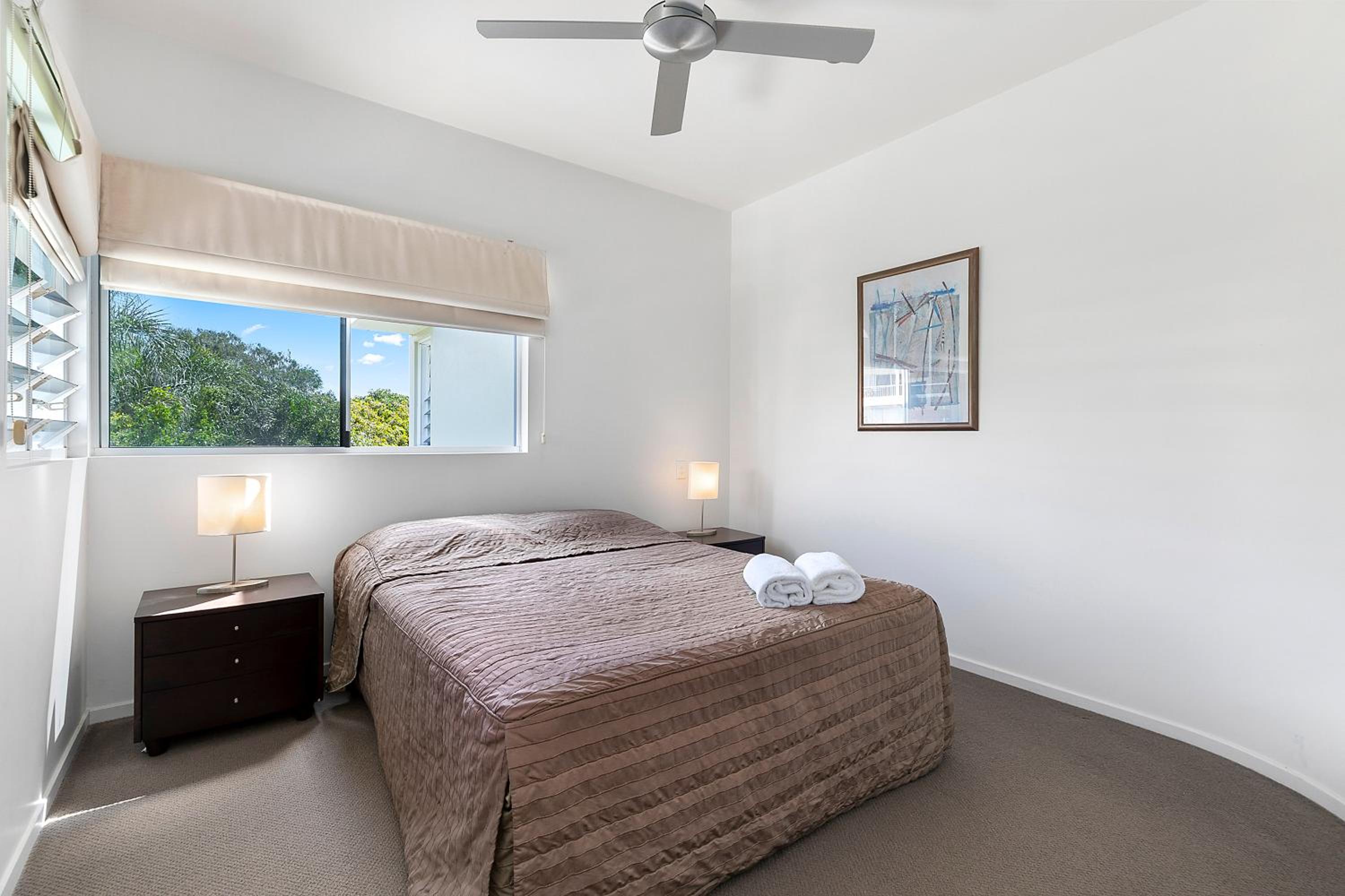 Relax in stylish comfort, Sunshine Beach