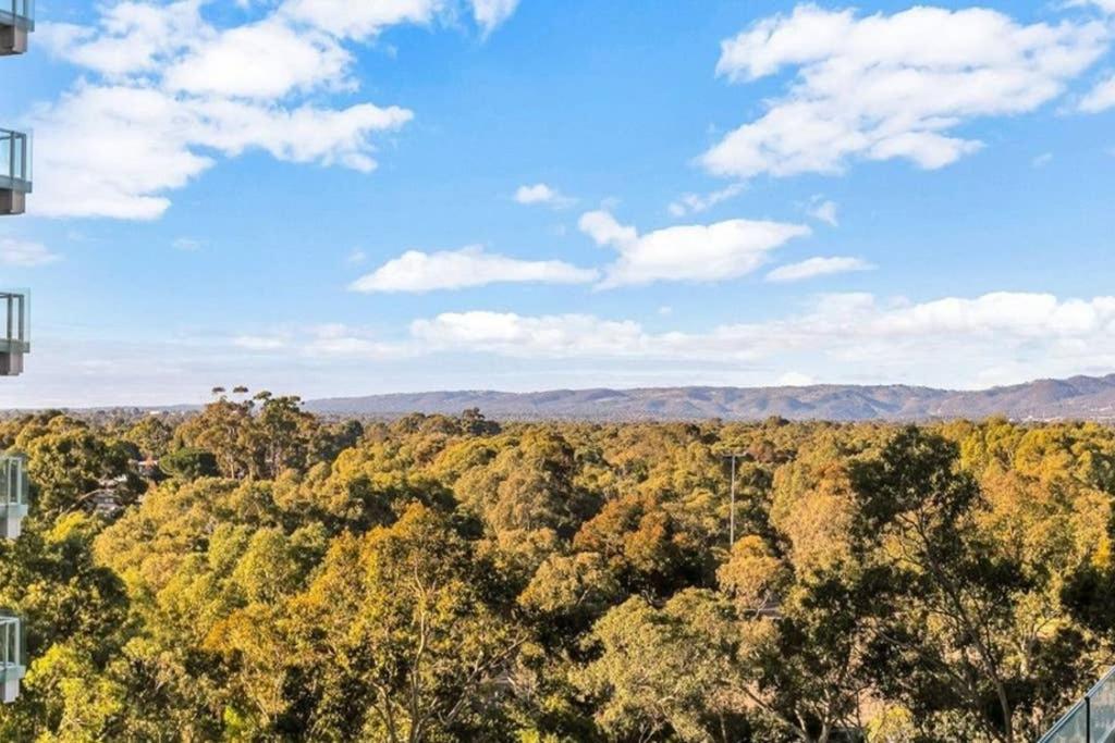 Luxury 2 bdrm in Watson at Walkerville with Balcony, FREE carpark, near Adelaide CBD view 4