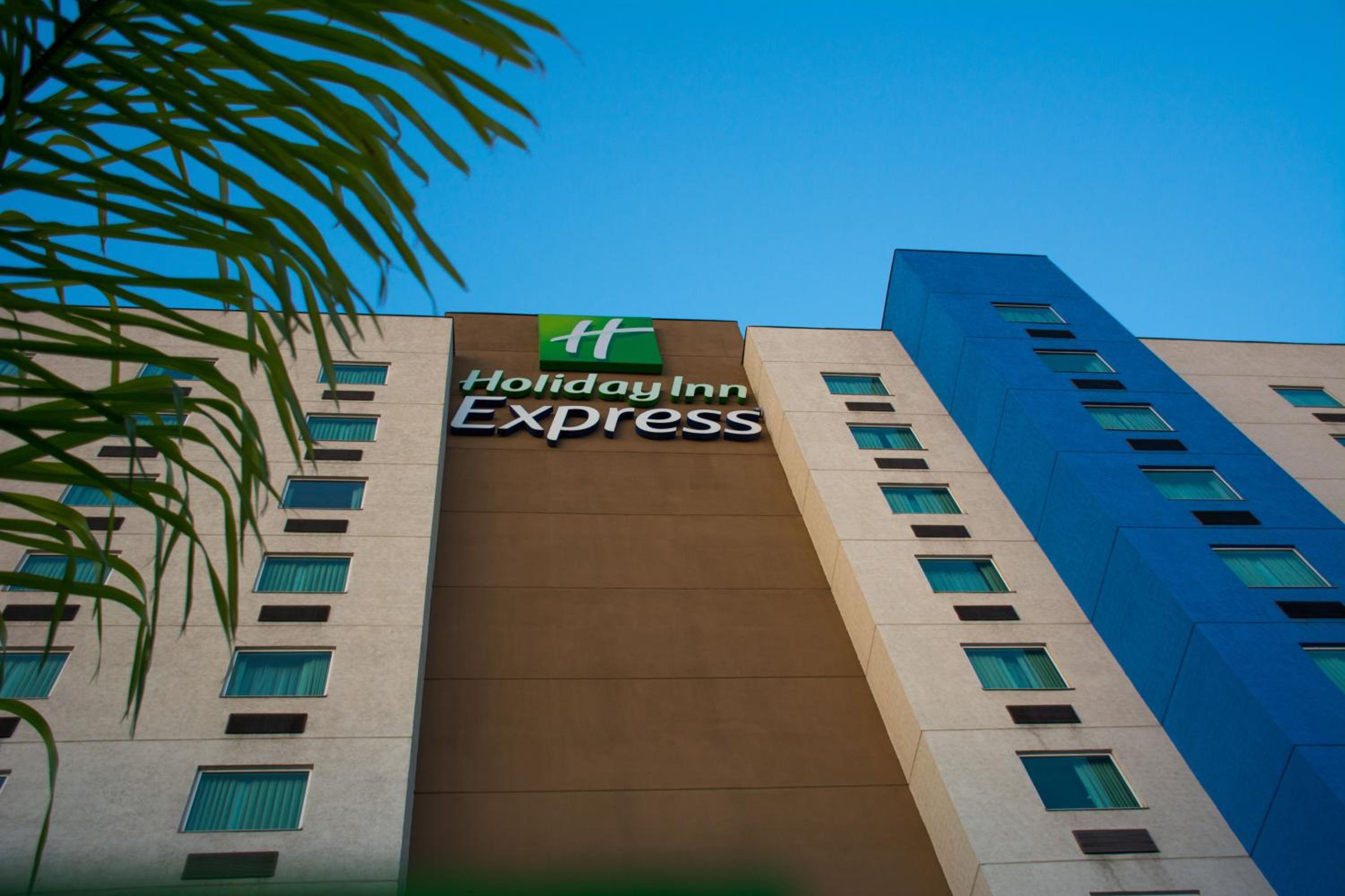 Saltillo Vacations - Holiday Inn Express Saltillo Zona Aeropuerto, an IHG Hotel - Property Image 1