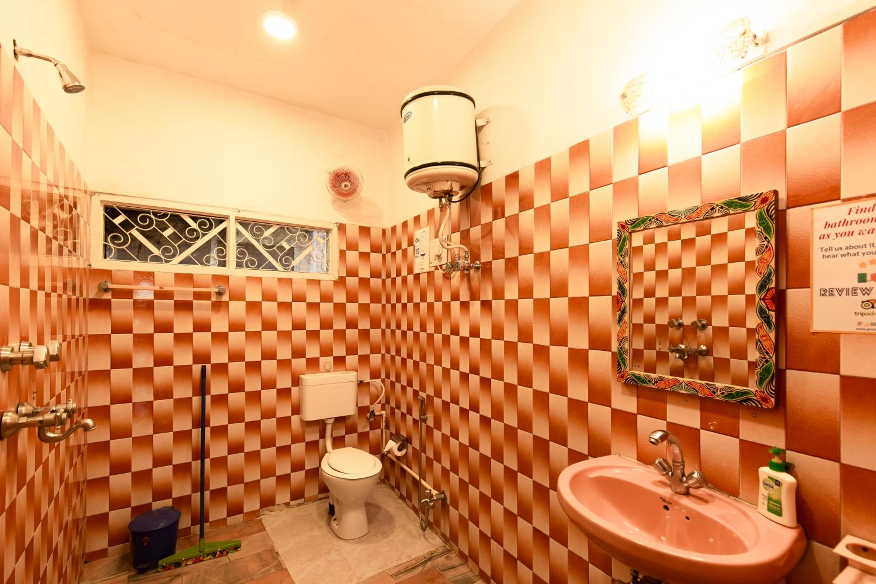 goSTOPS Lite Varanasi