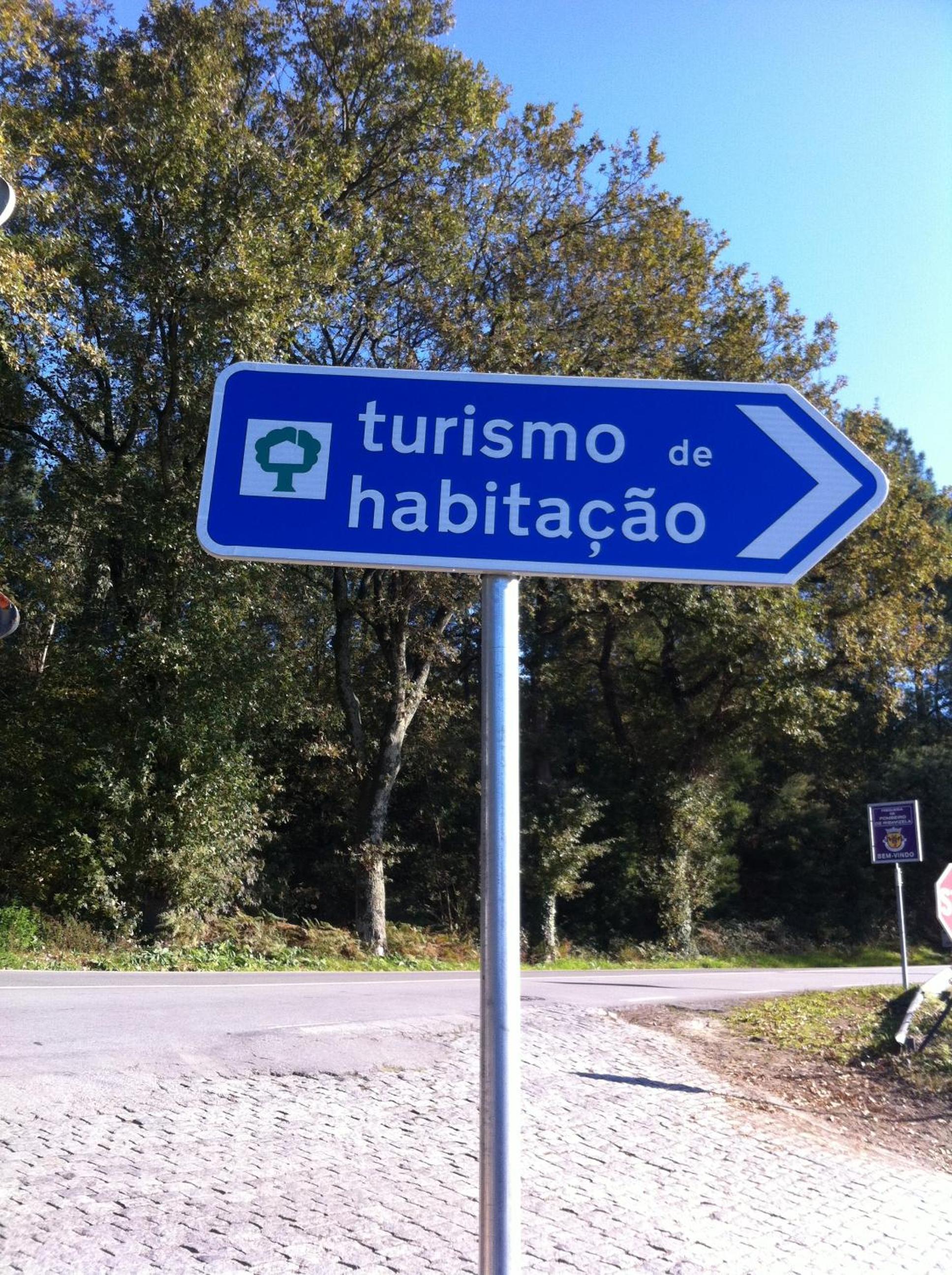 Paco de Pombeiro - Turismo de Habitacao